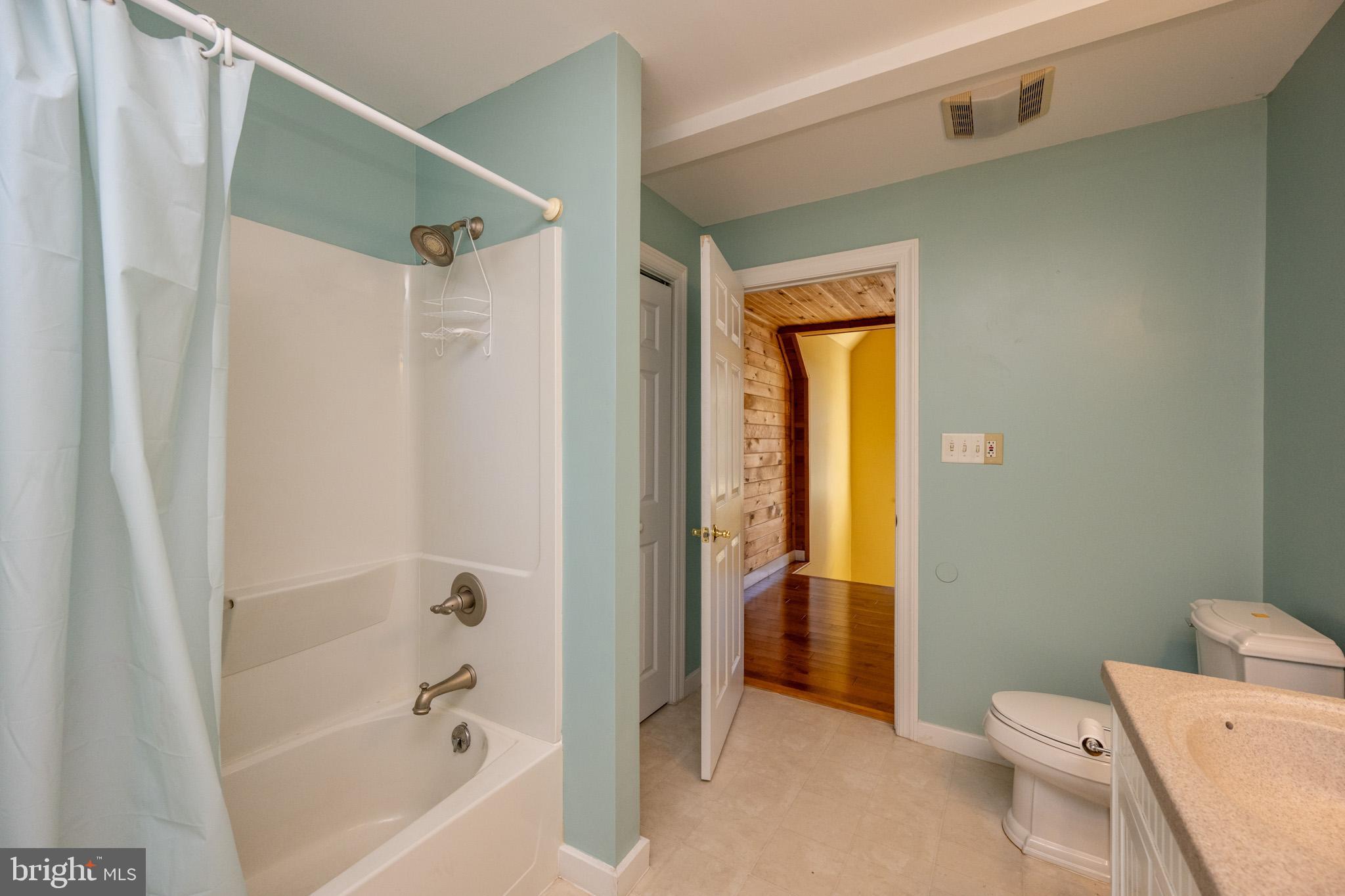 HAZELHURST - Residential