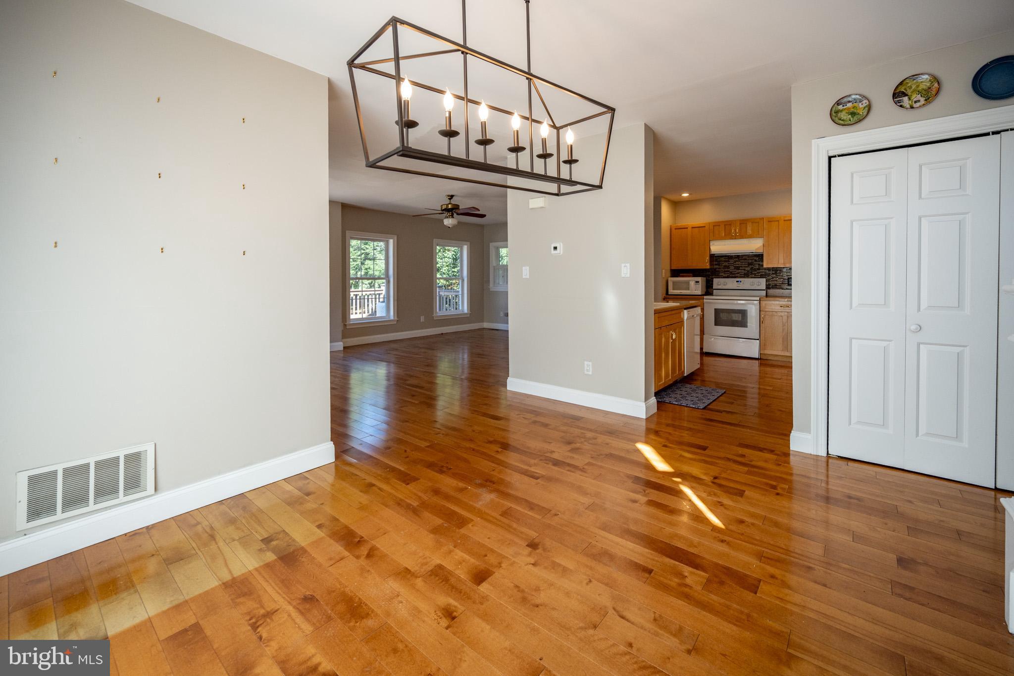 HAZELHURST - Residential