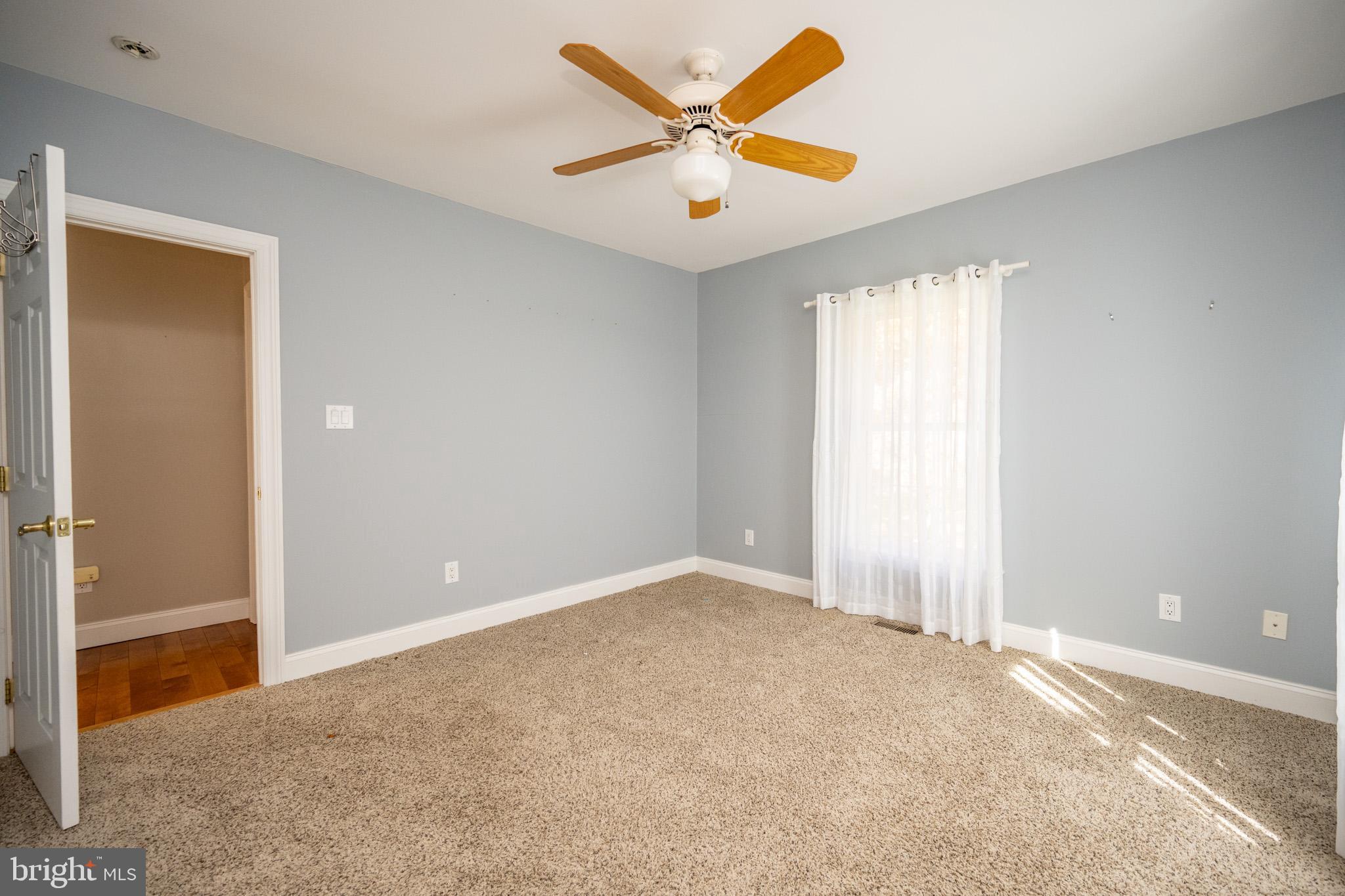 HAZELHURST - Residential