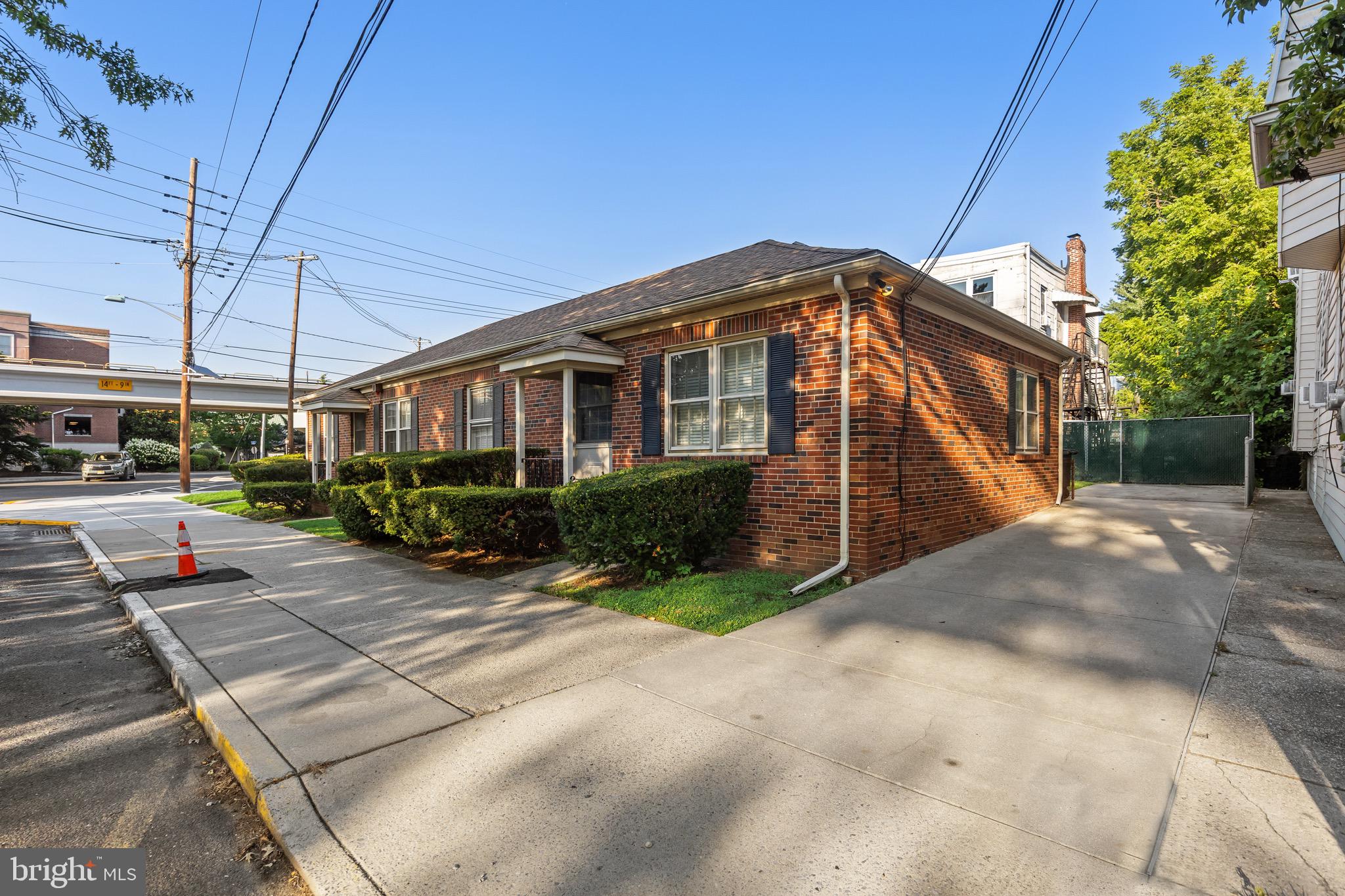 600 S ATLANTIC AVENUE