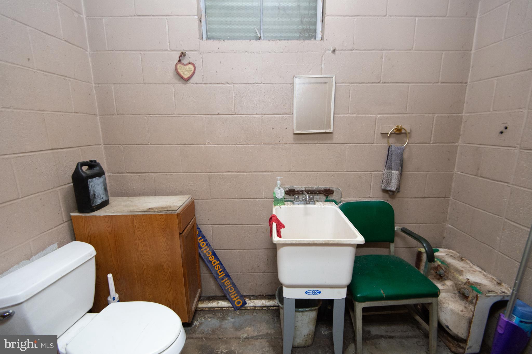 ROUTE 50 - Commercial Sale