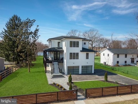 718 S MARLYN AVENUE ESSEX MD 21221