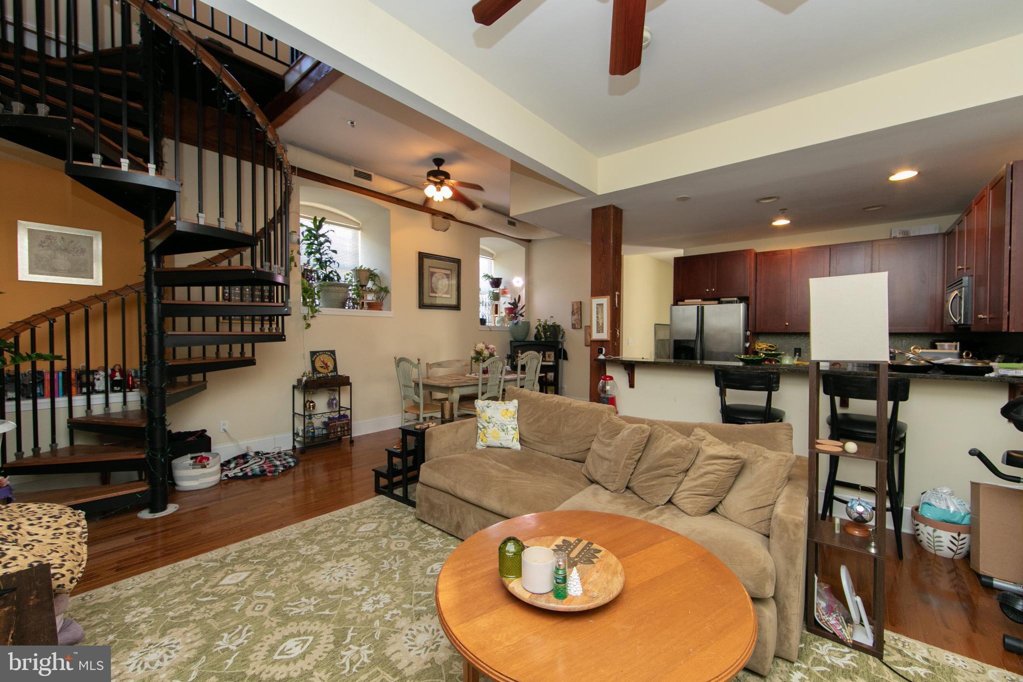 ROXBOROUGH - Residential