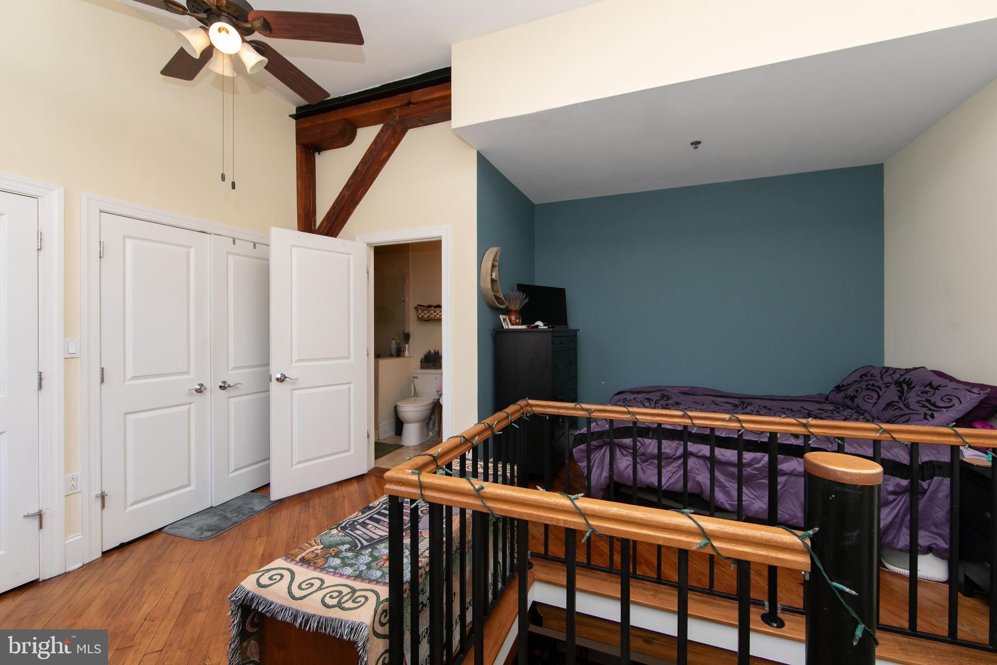 ROXBOROUGH - Residential