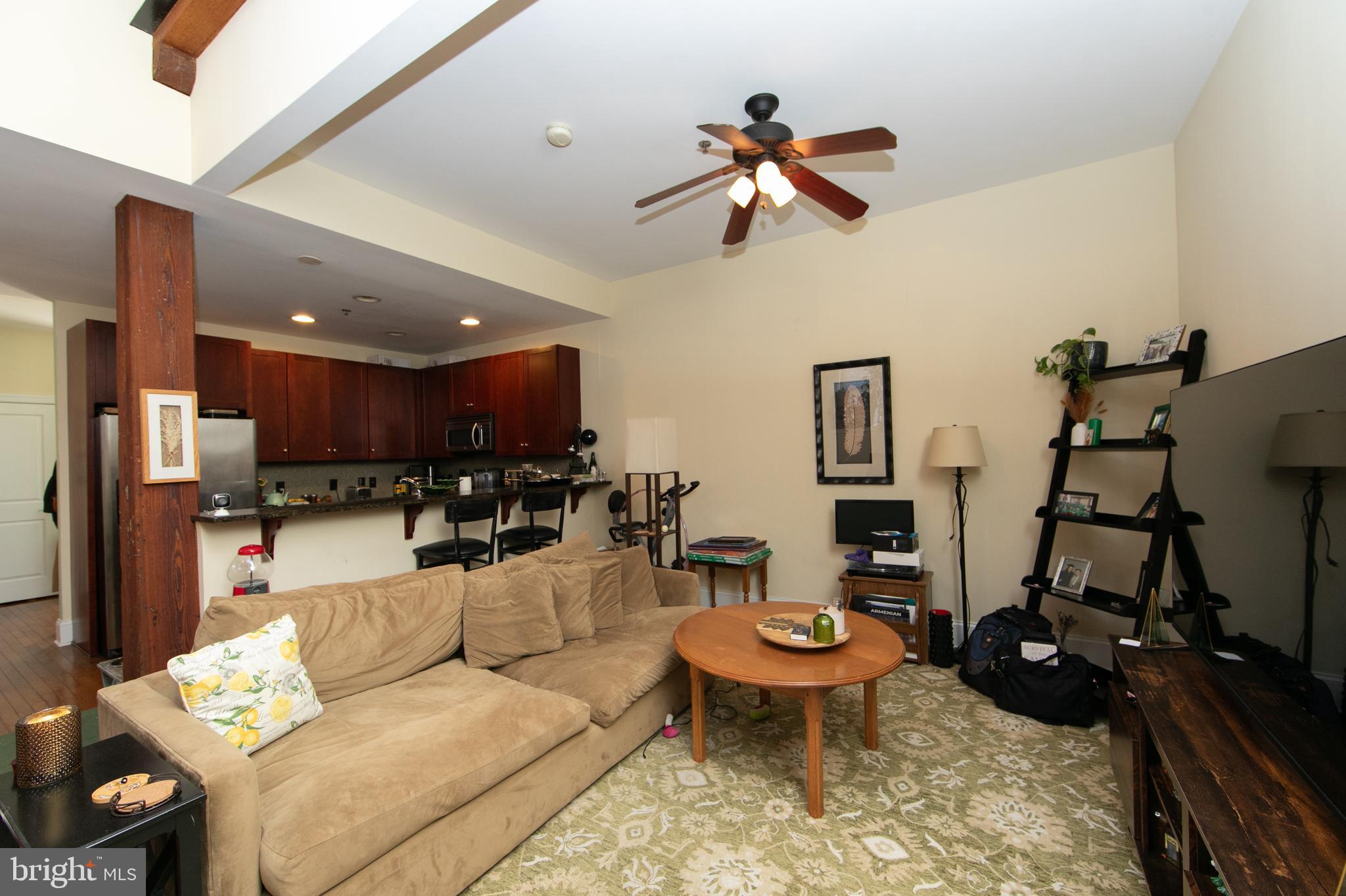 ROXBOROUGH - Residential