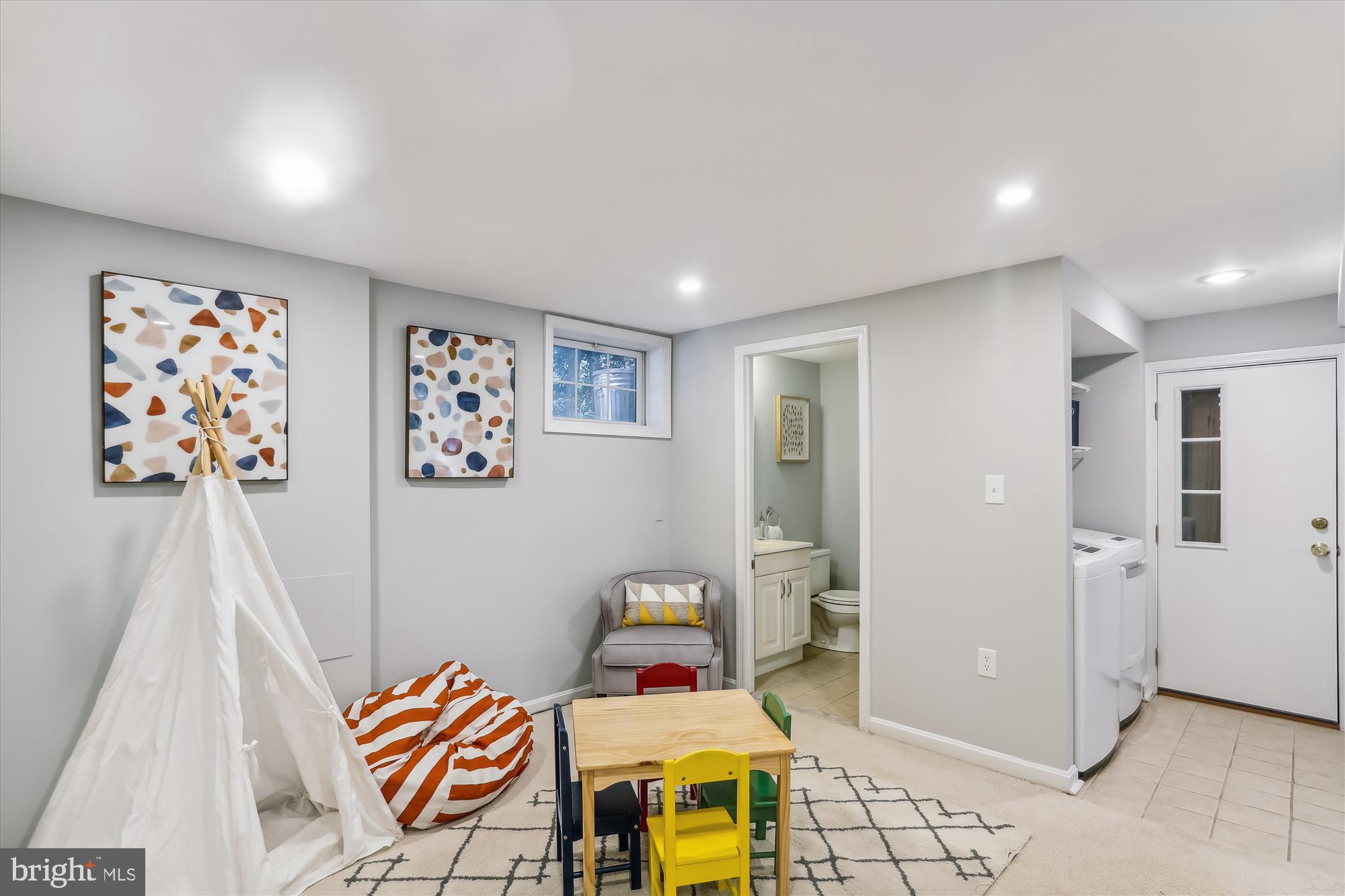 WOODSIDE FOREST - Residential