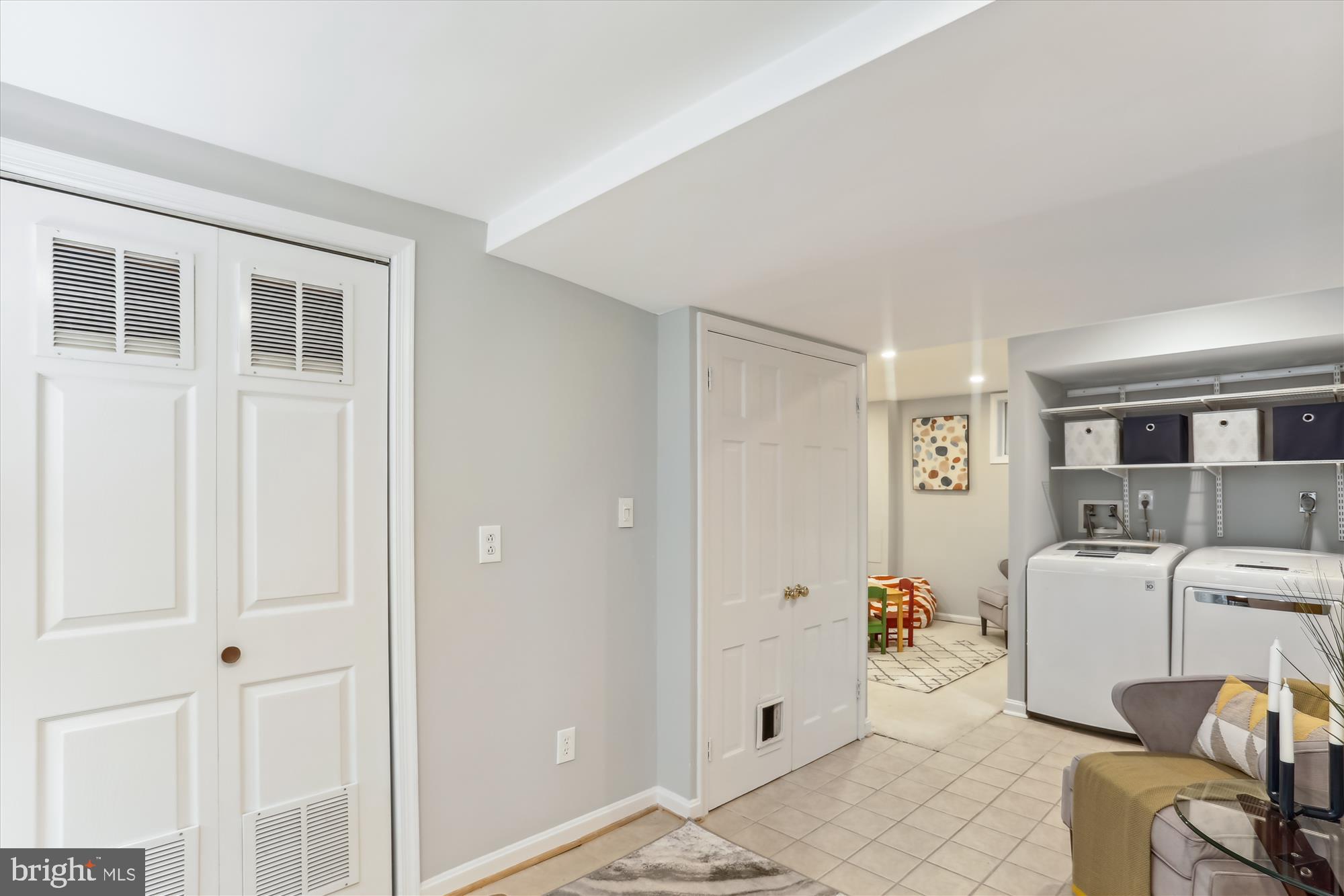 WOODSIDE FOREST - Residential