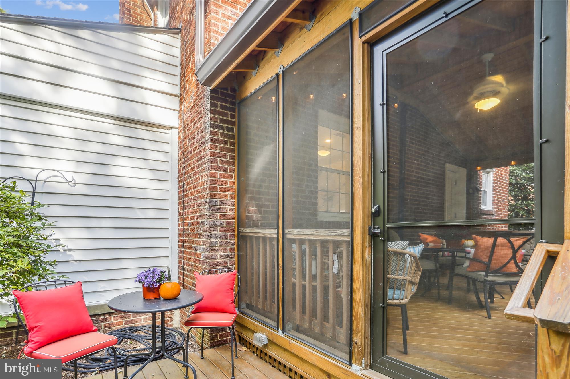 WOODSIDE FOREST - Residential