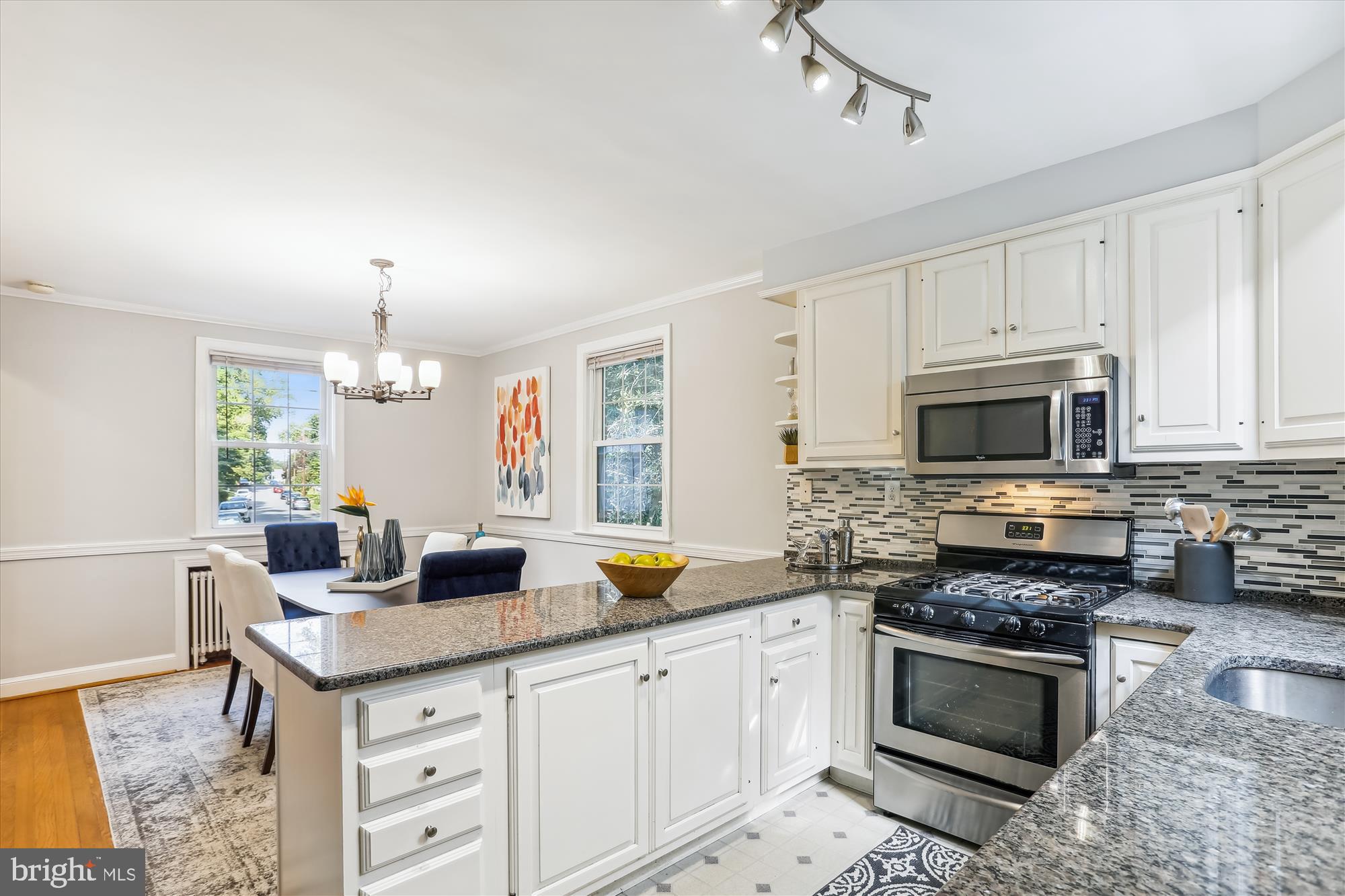 WOODSIDE FOREST - Residential