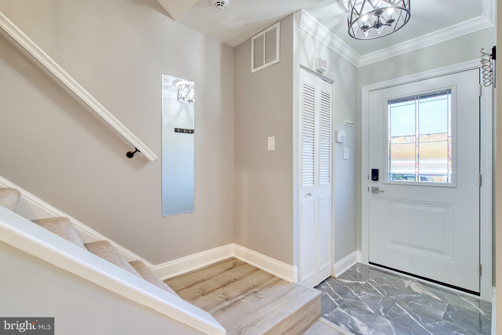 SUGARLAND RUN - Residential