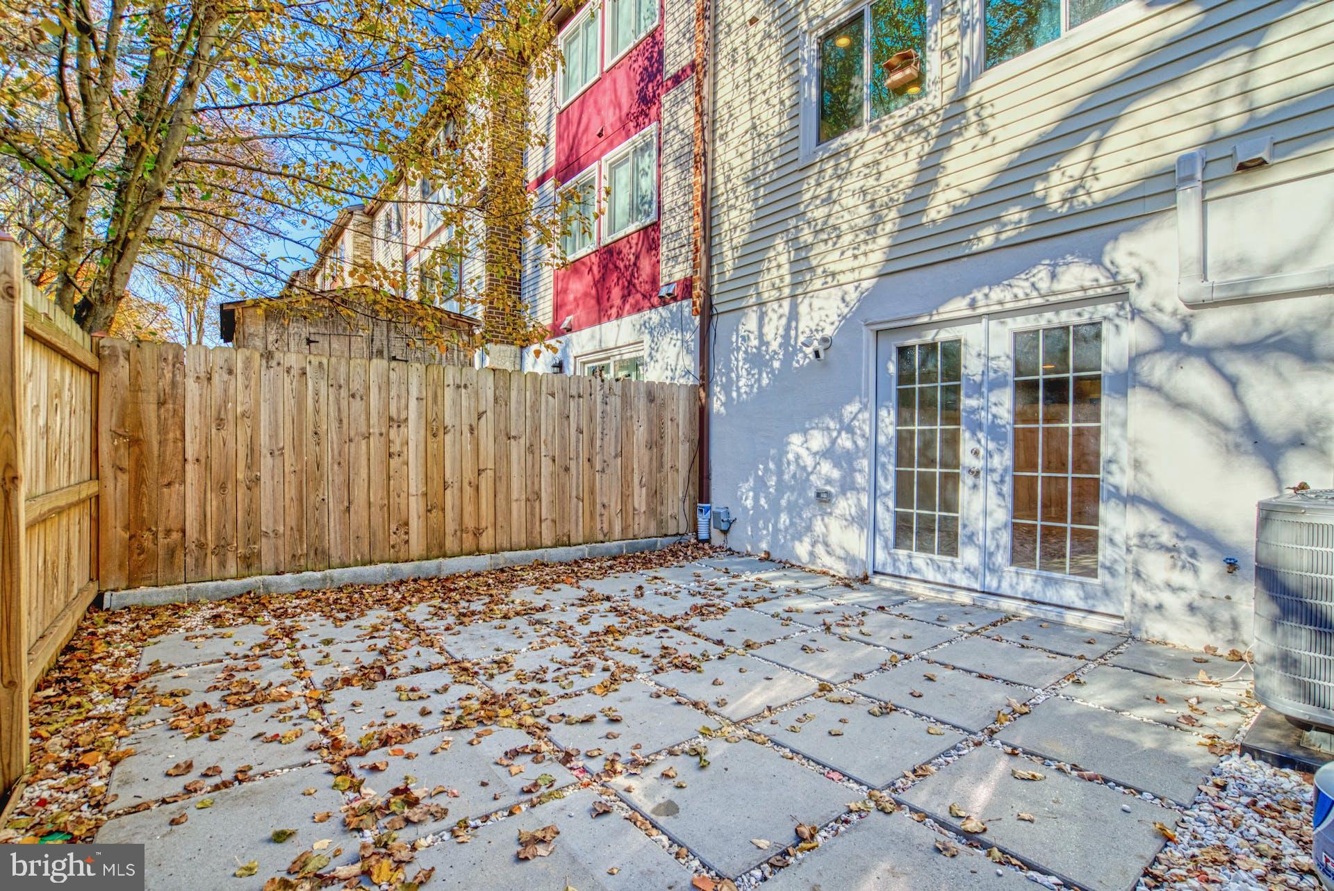 SUGARLAND RUN - Residential