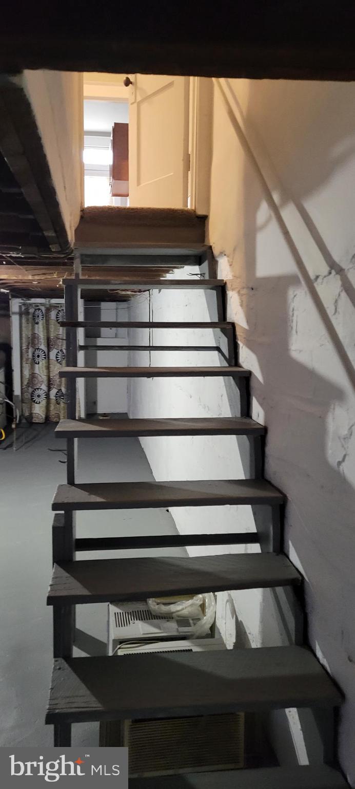 MILL HILL - Residential