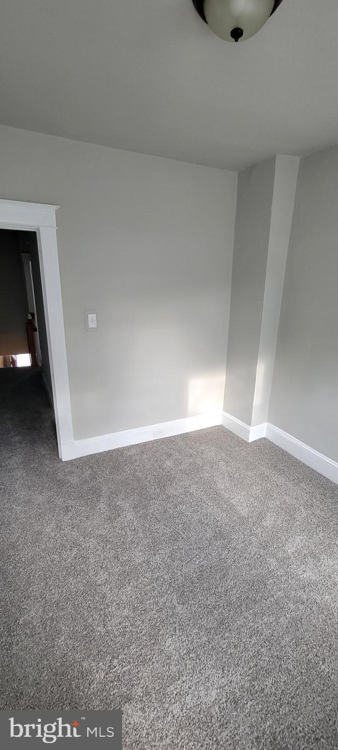 MILL HILL - Residential