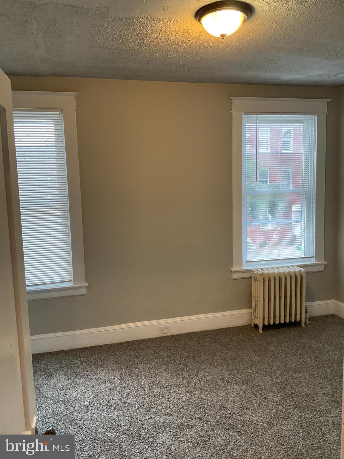 MILL HILL - Residential