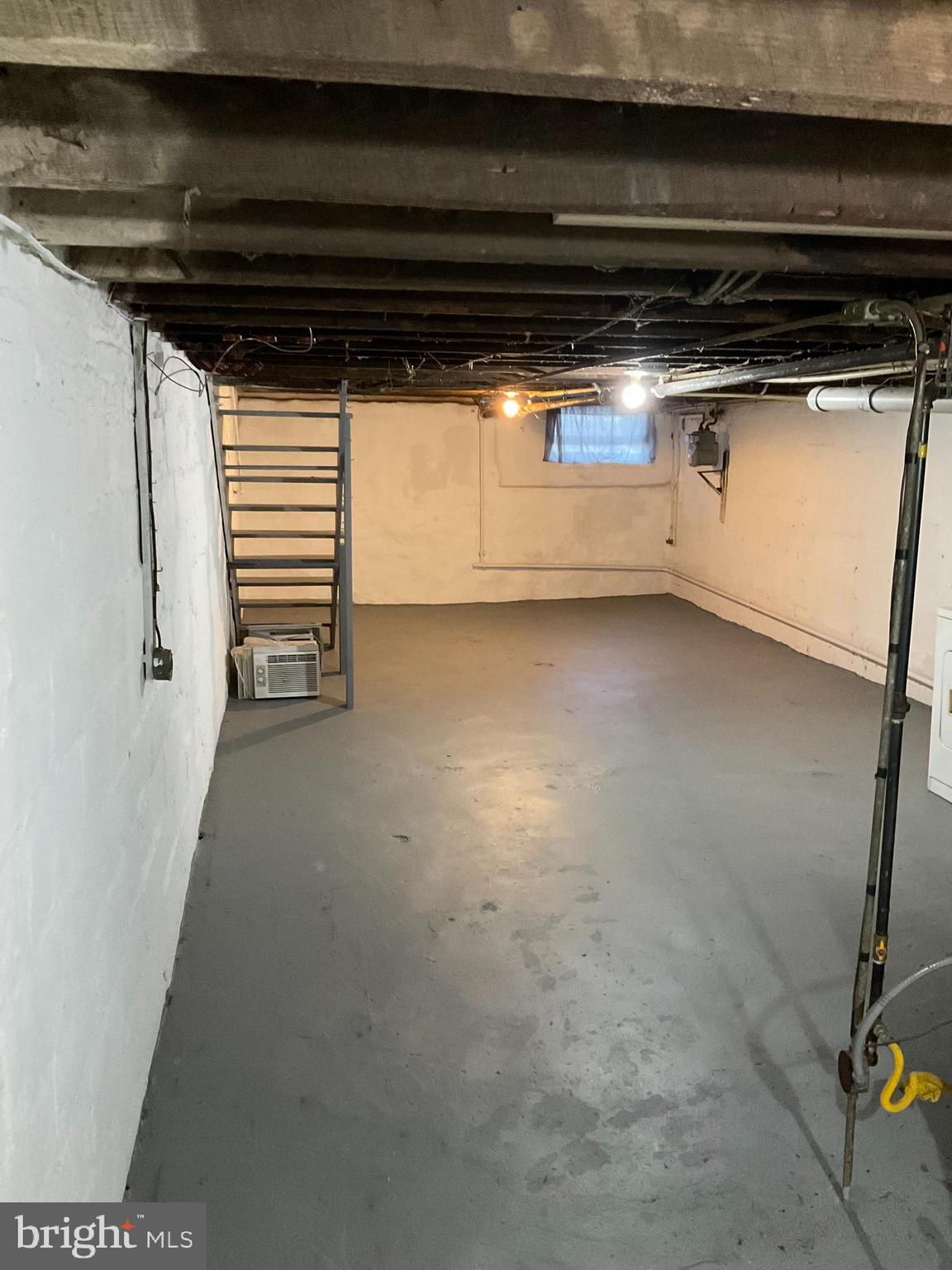 MILL HILL - Residential