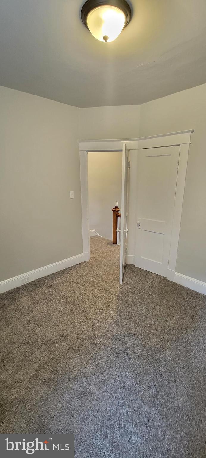 MILL HILL - Residential