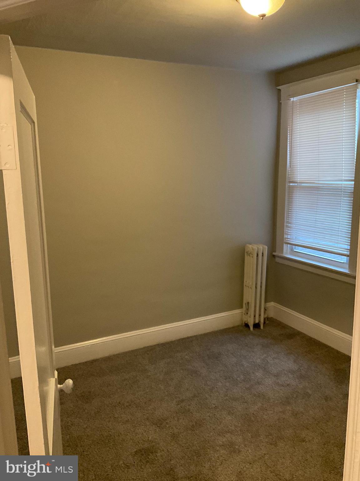 MILL HILL - Residential