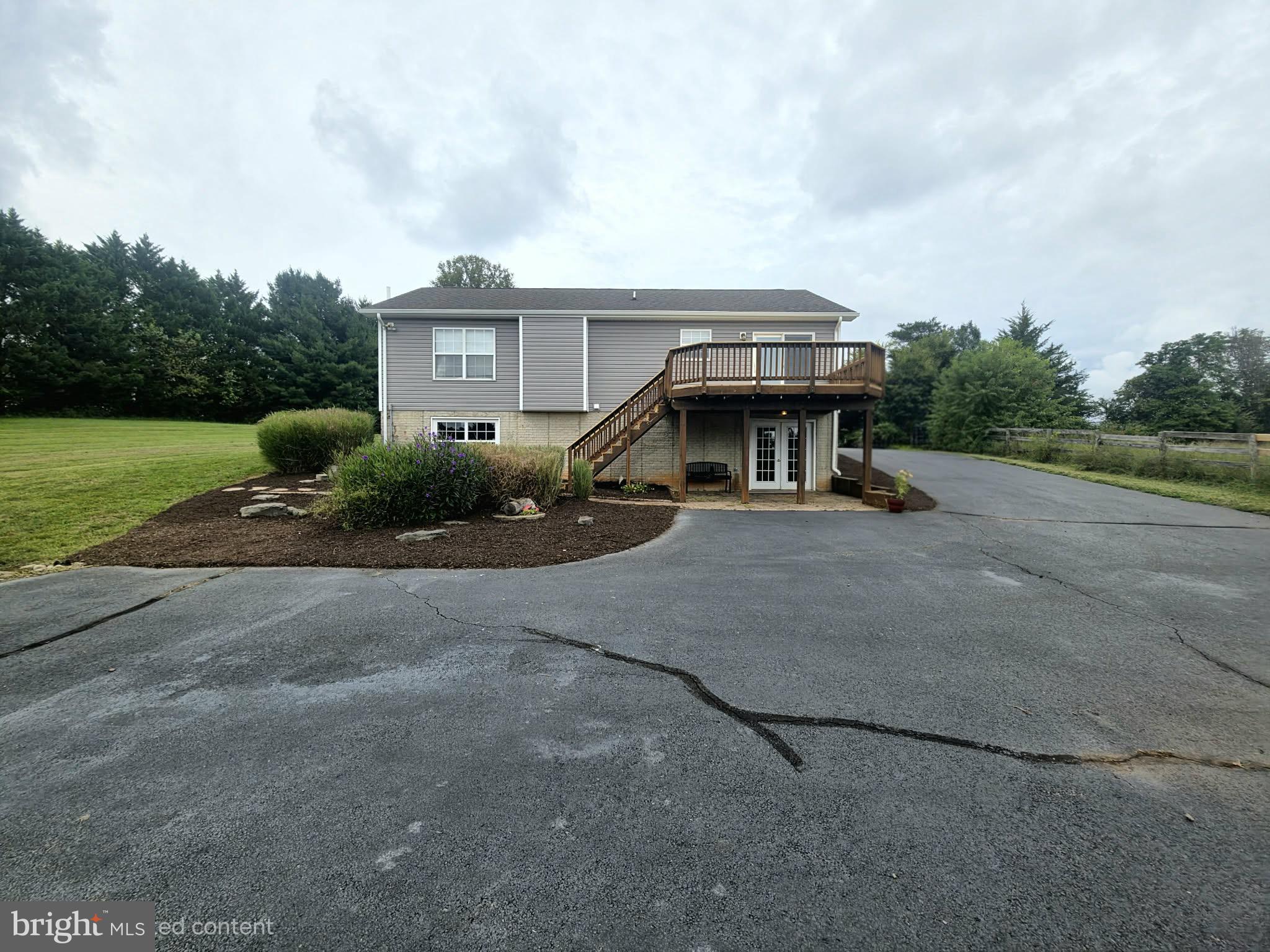 7481 TERRI LANE