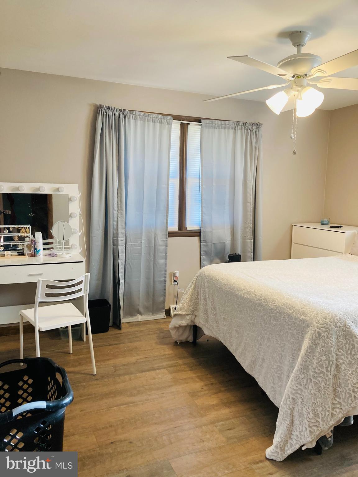 FAIRBROOK - Residential