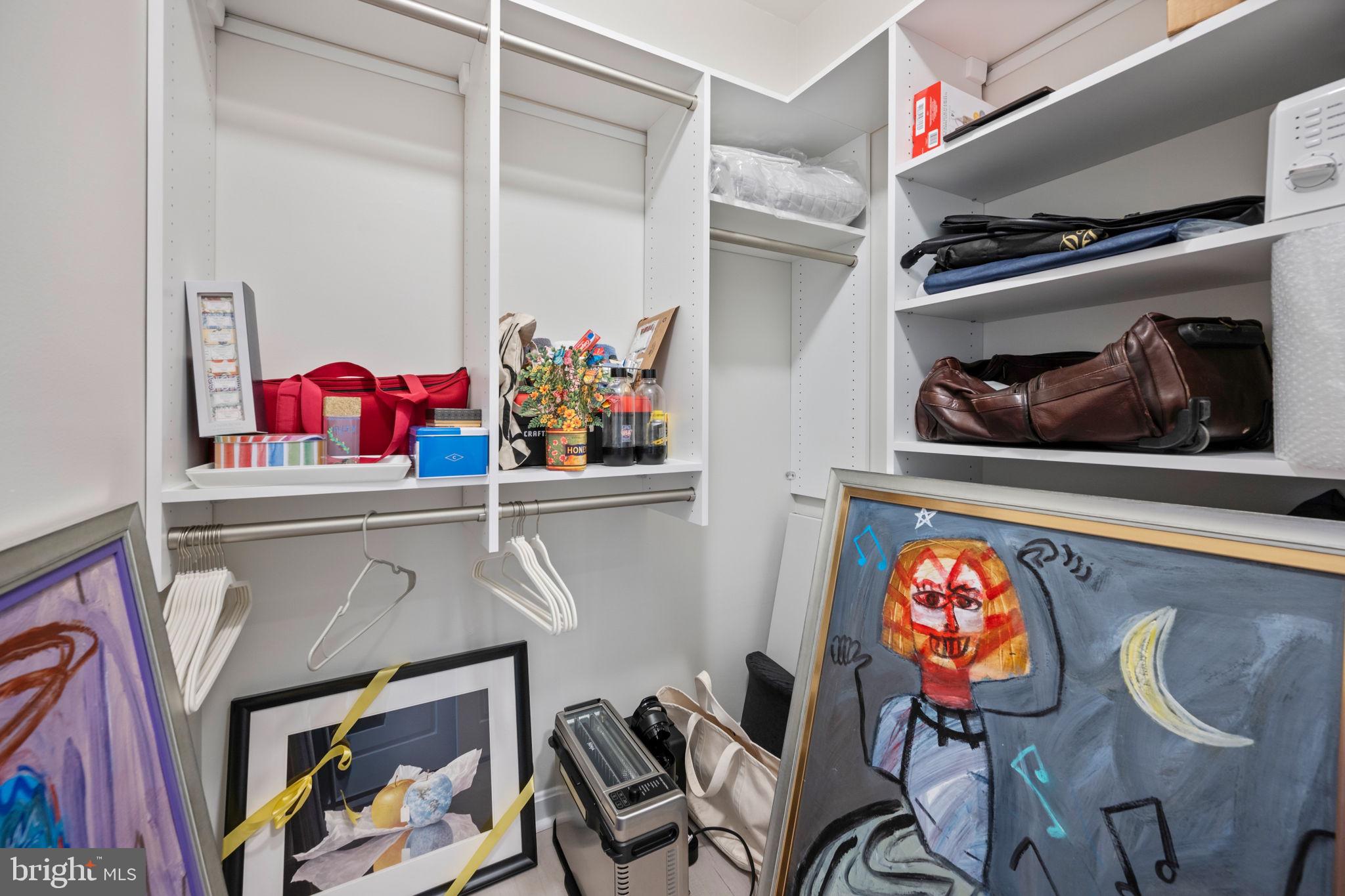 GATHERINGS AT LYNDWOOD - Residential