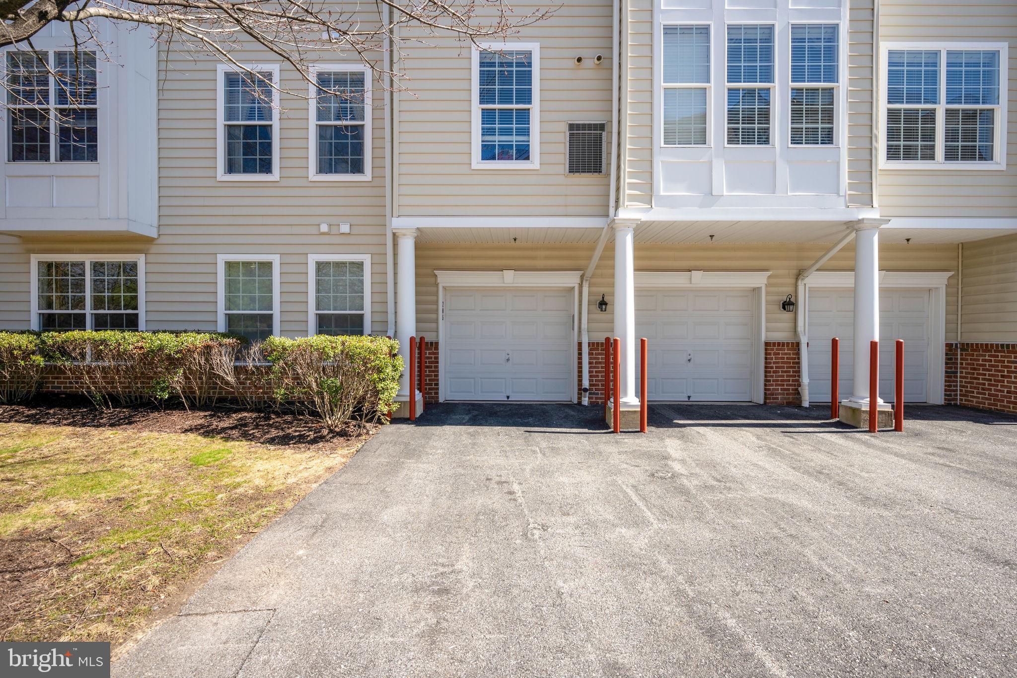 GATHERINGS AT LYNDWOOD - Residential