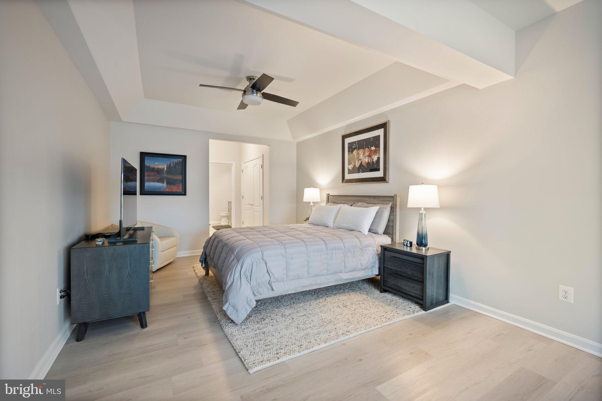 GATHERINGS AT LYNDWOOD - Residential