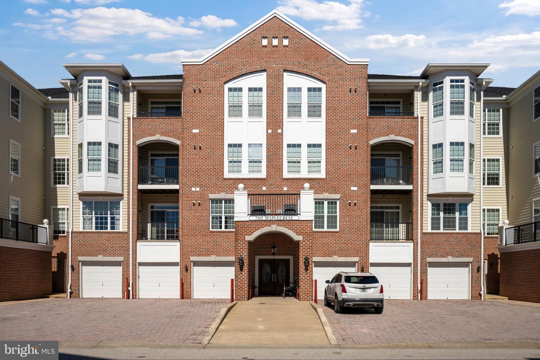 GATHERINGS AT LYNDWOOD - Residential