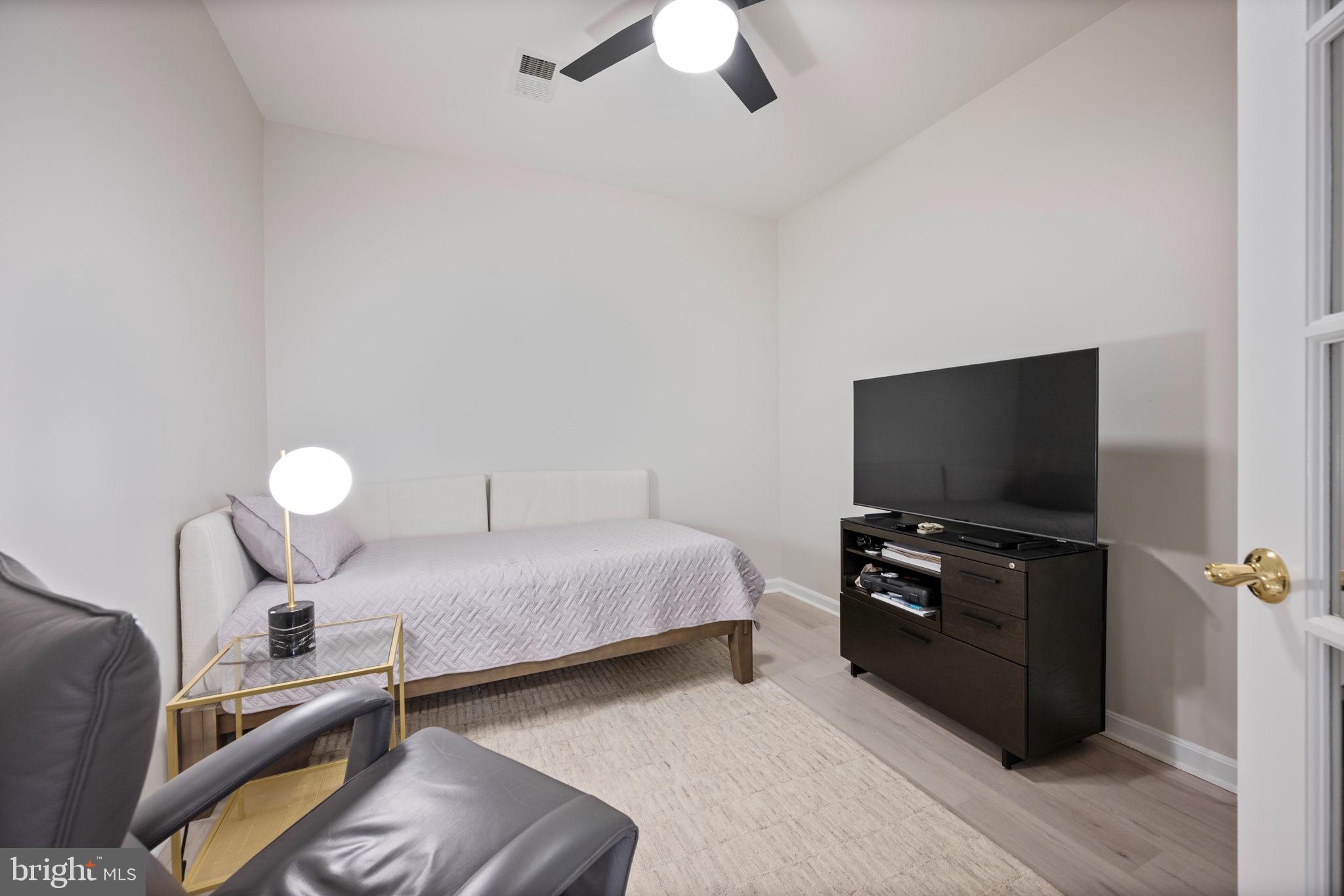 GATHERINGS AT LYNDWOOD - Residential