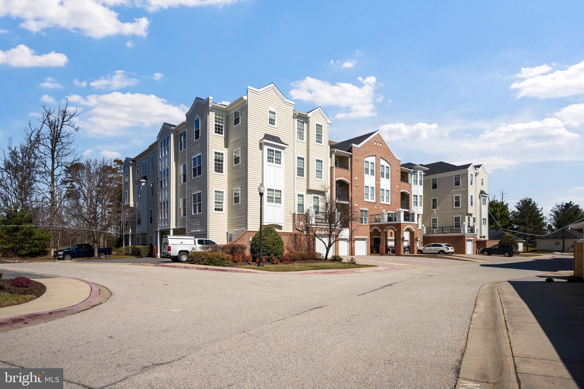 GATHERINGS AT LYNDWOOD - Residential