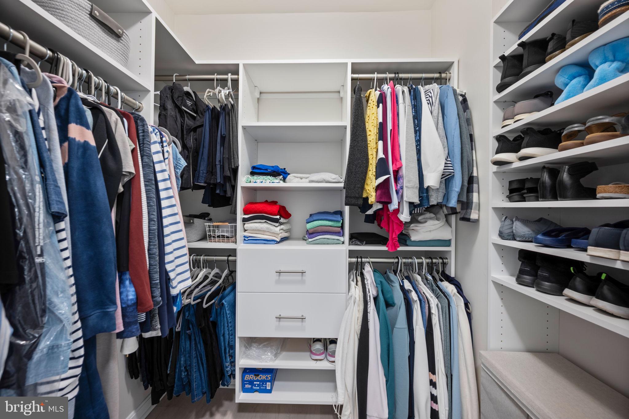 GATHERINGS AT LYNDWOOD - Residential