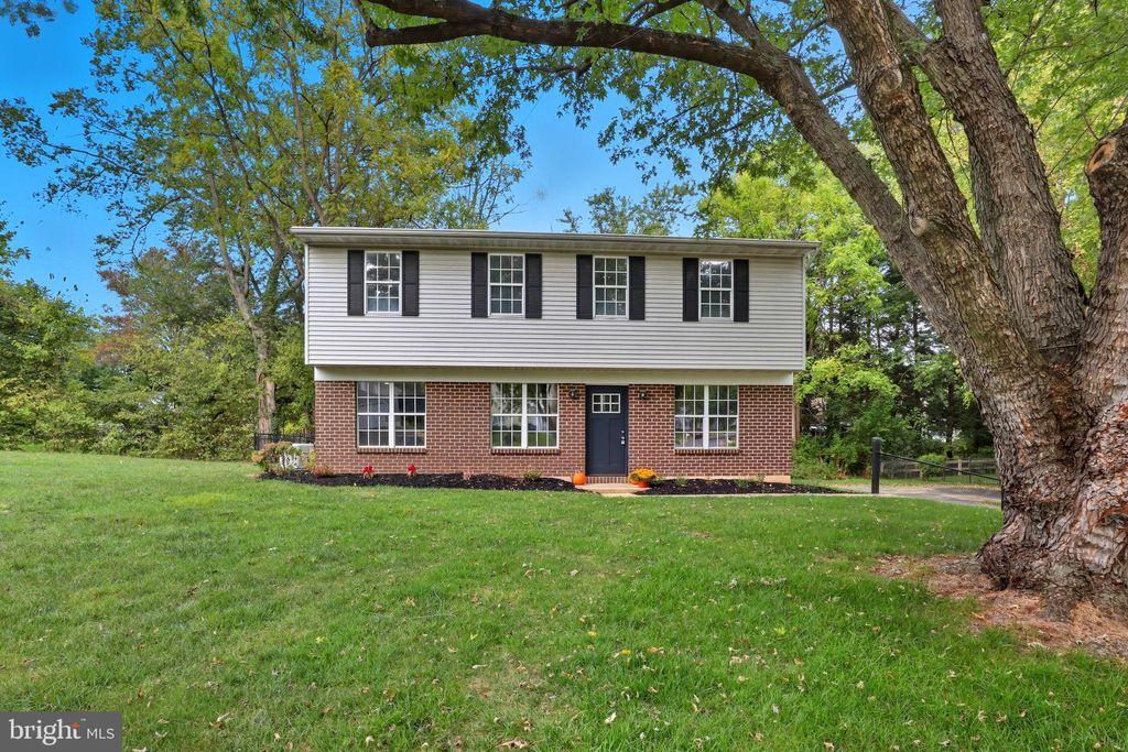 Photo of 4119 Greywood Drive, YORK, PA 17402 (MLS # PAYK2092998)