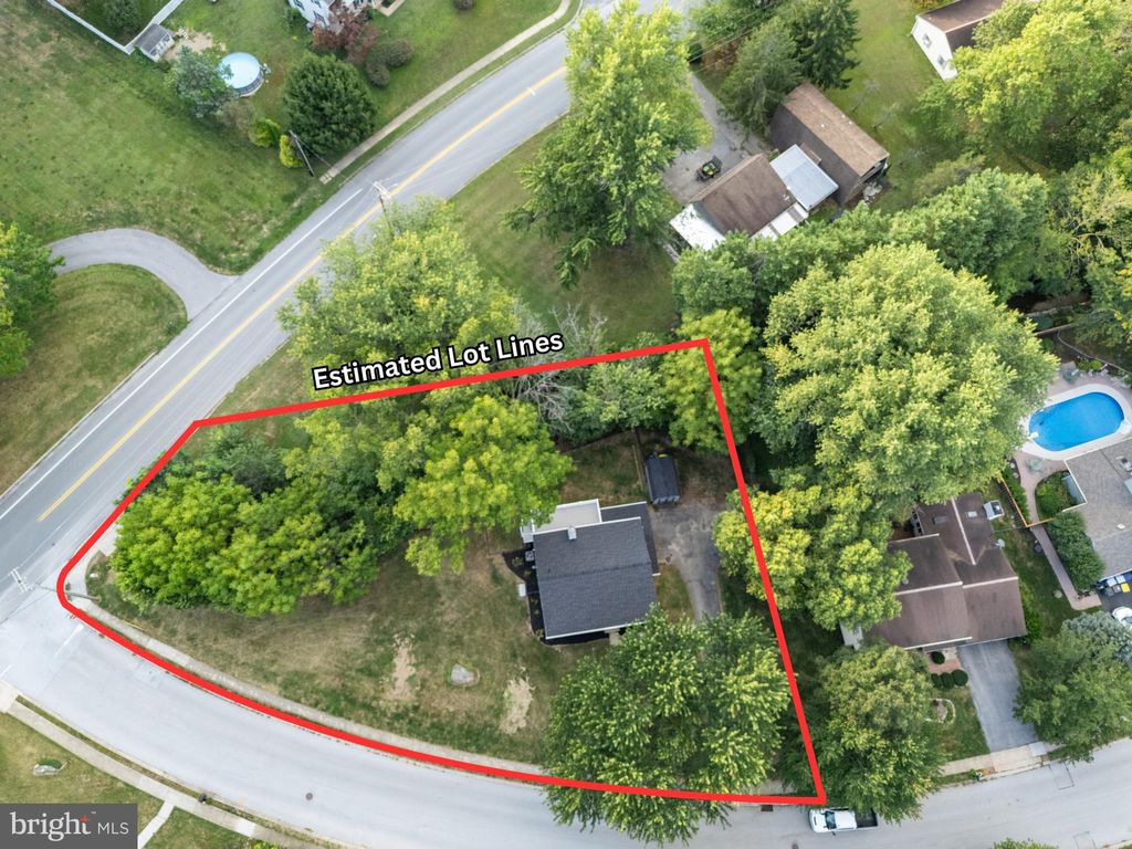 Photo of 4119 Greywood Drive, YORK, PA 17402 (MLS # PAYK2092998)