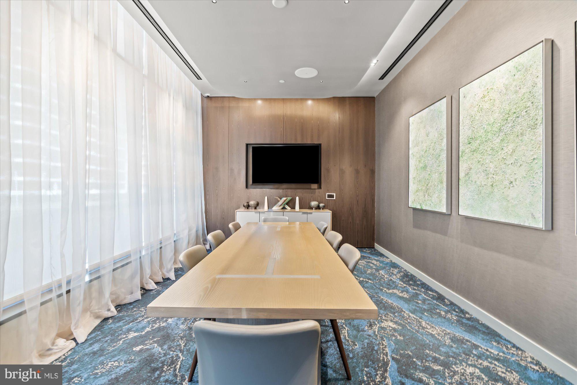 ROSSLYN - Residential