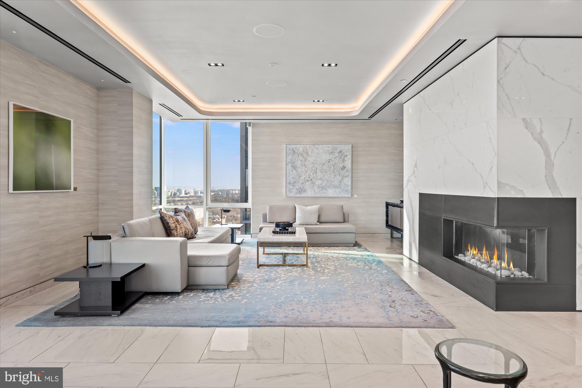 ROSSLYN - Residential