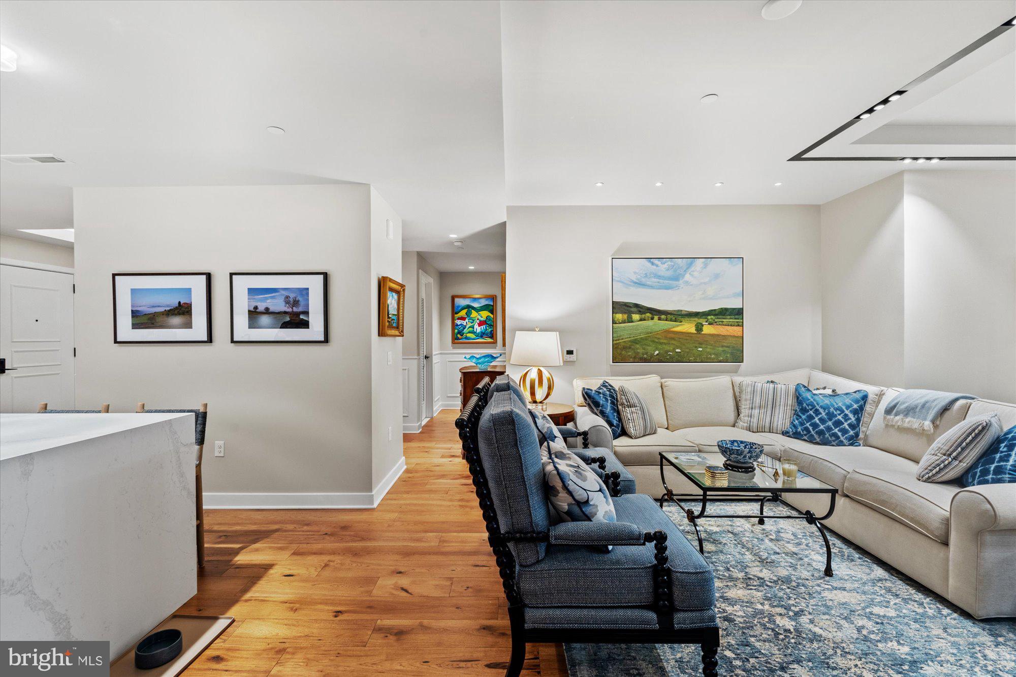 ROSSLYN - Residential