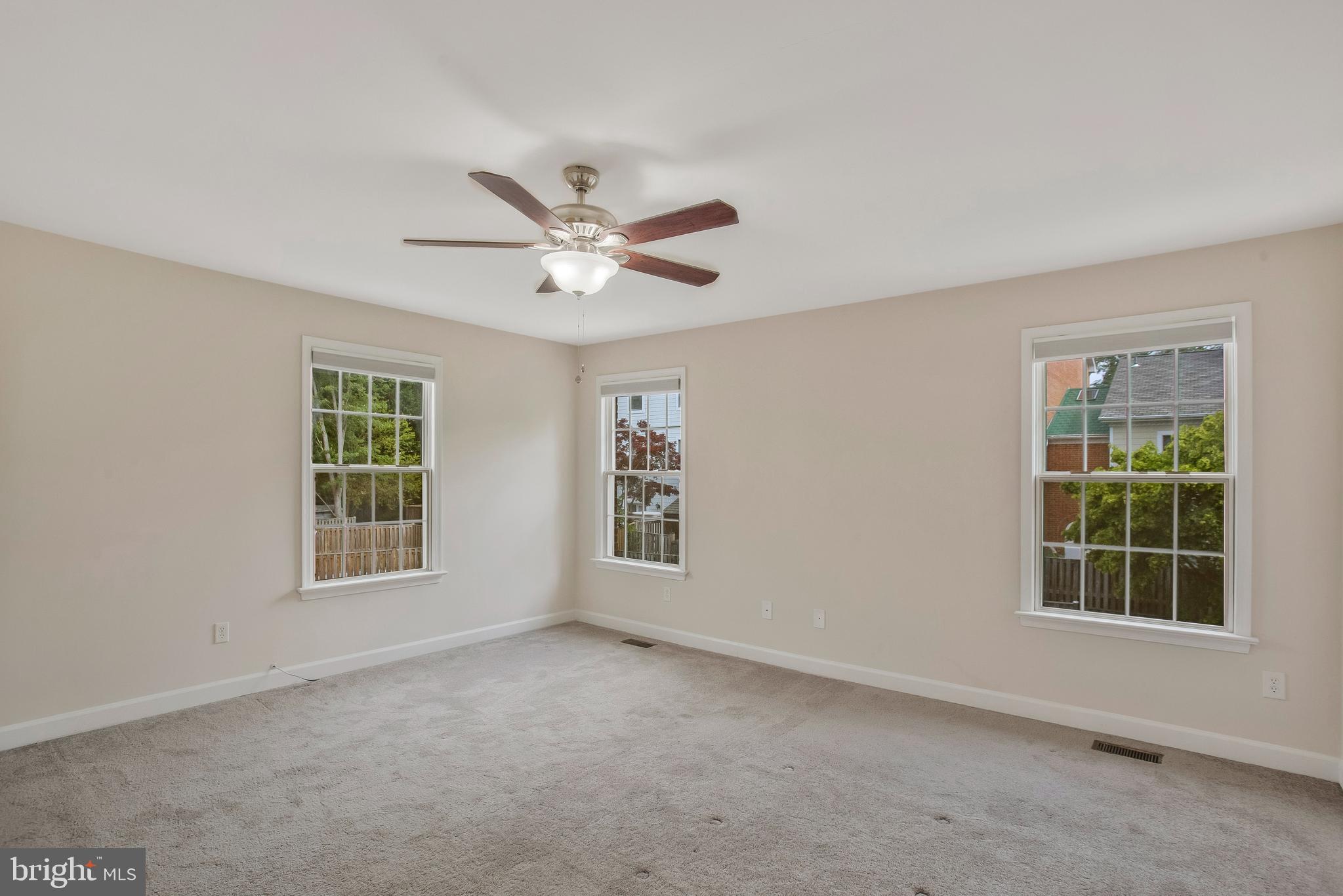 HICKORY RIDGE - Residential