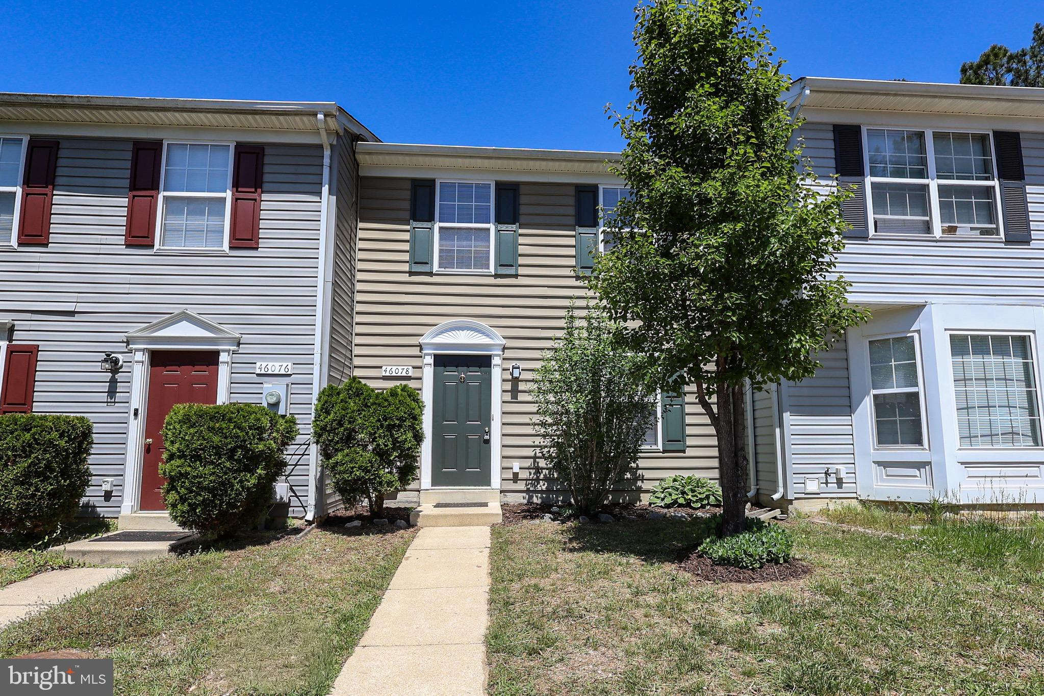 THE TOWNES AT WESTBURY - Residential