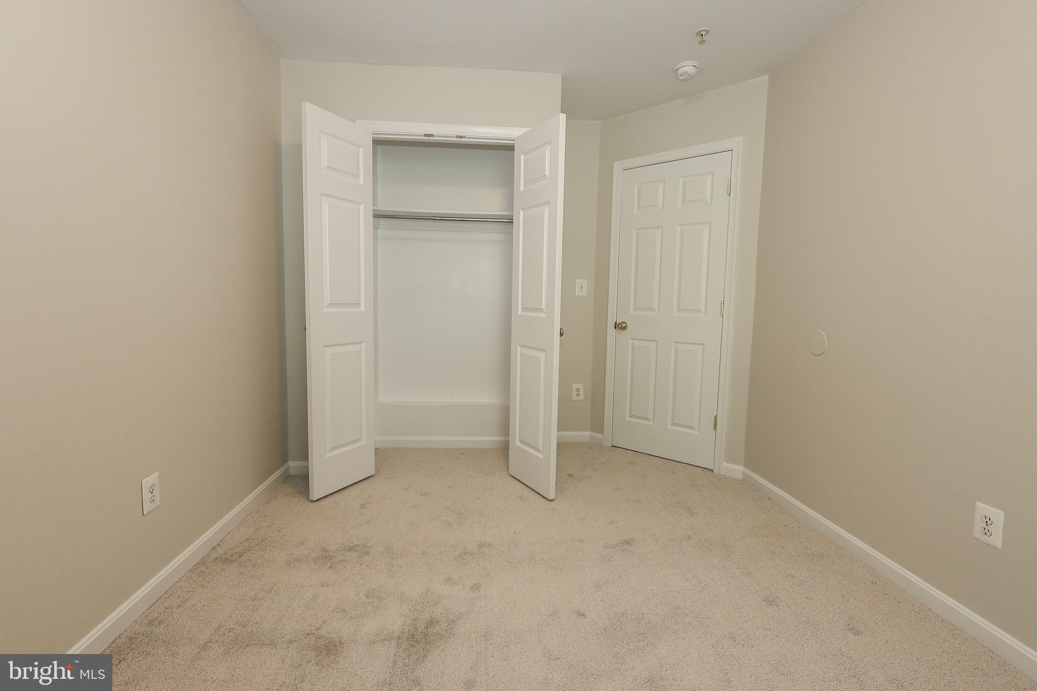 THE TOWNES AT WESTBURY - Residential