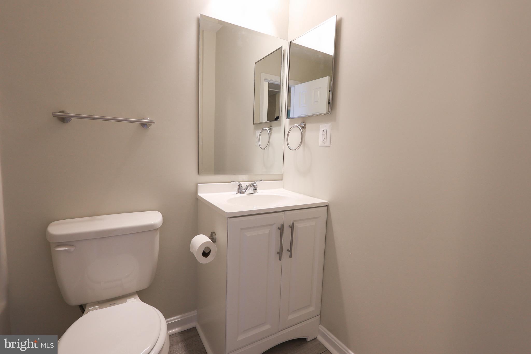 THE TOWNES AT WESTBURY - Residential