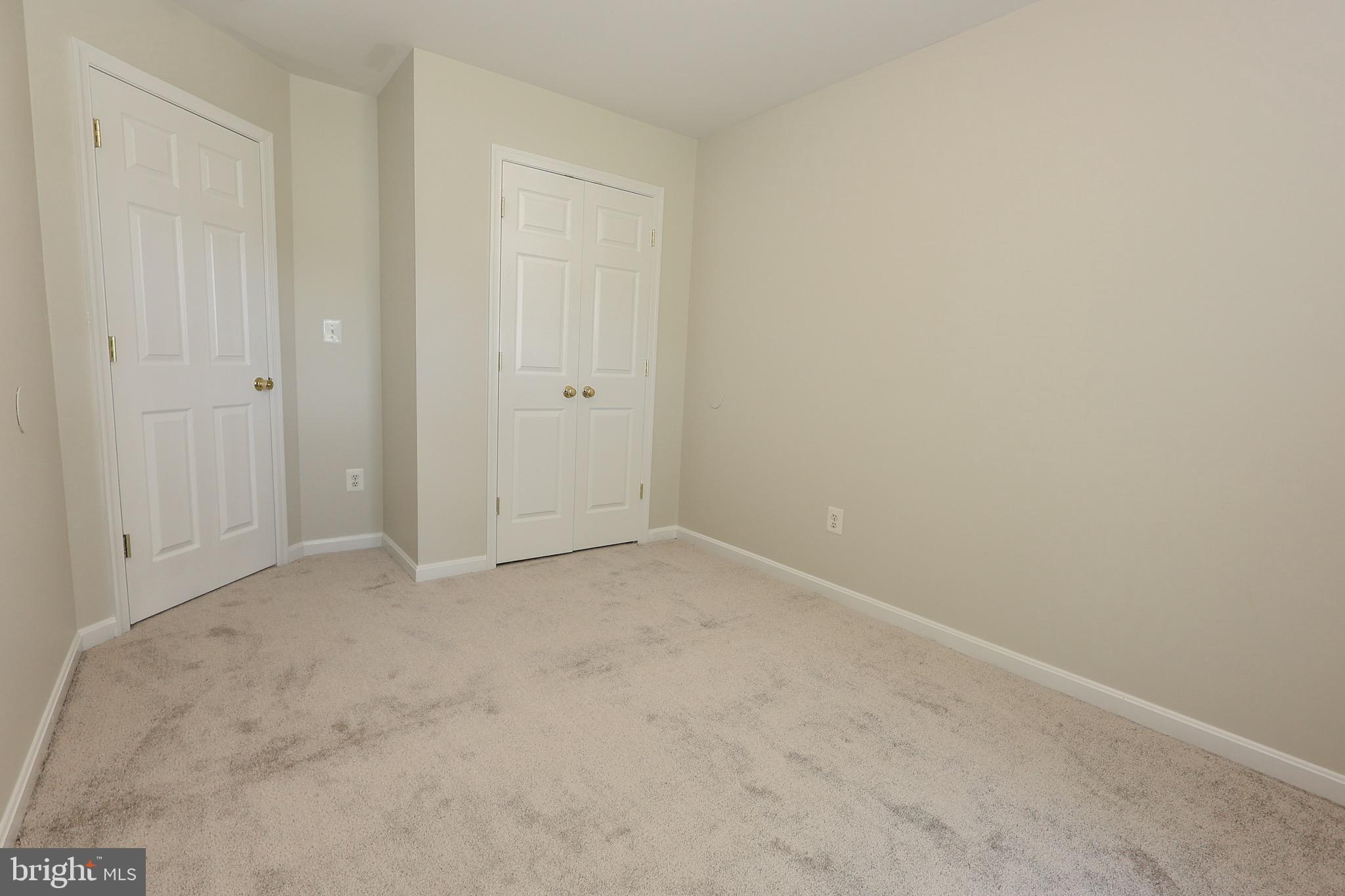 THE TOWNES AT WESTBURY - Residential