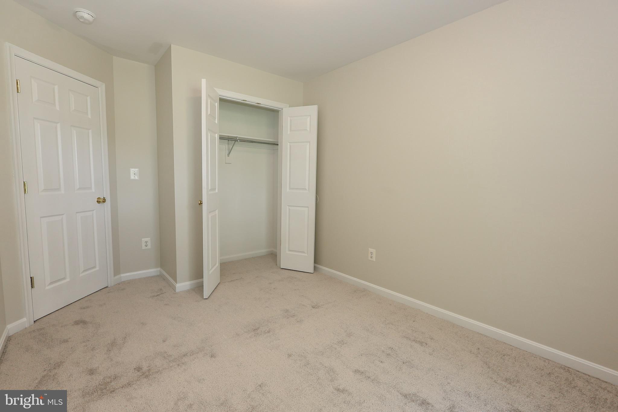 THE TOWNES AT WESTBURY - Residential
