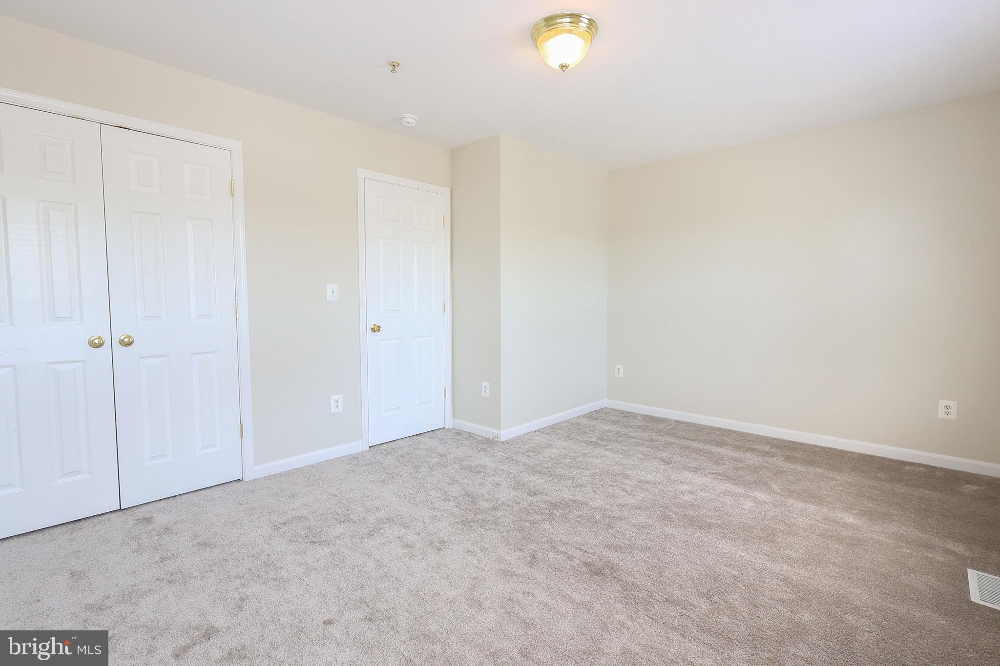 THE TOWNES AT WESTBURY - Residential