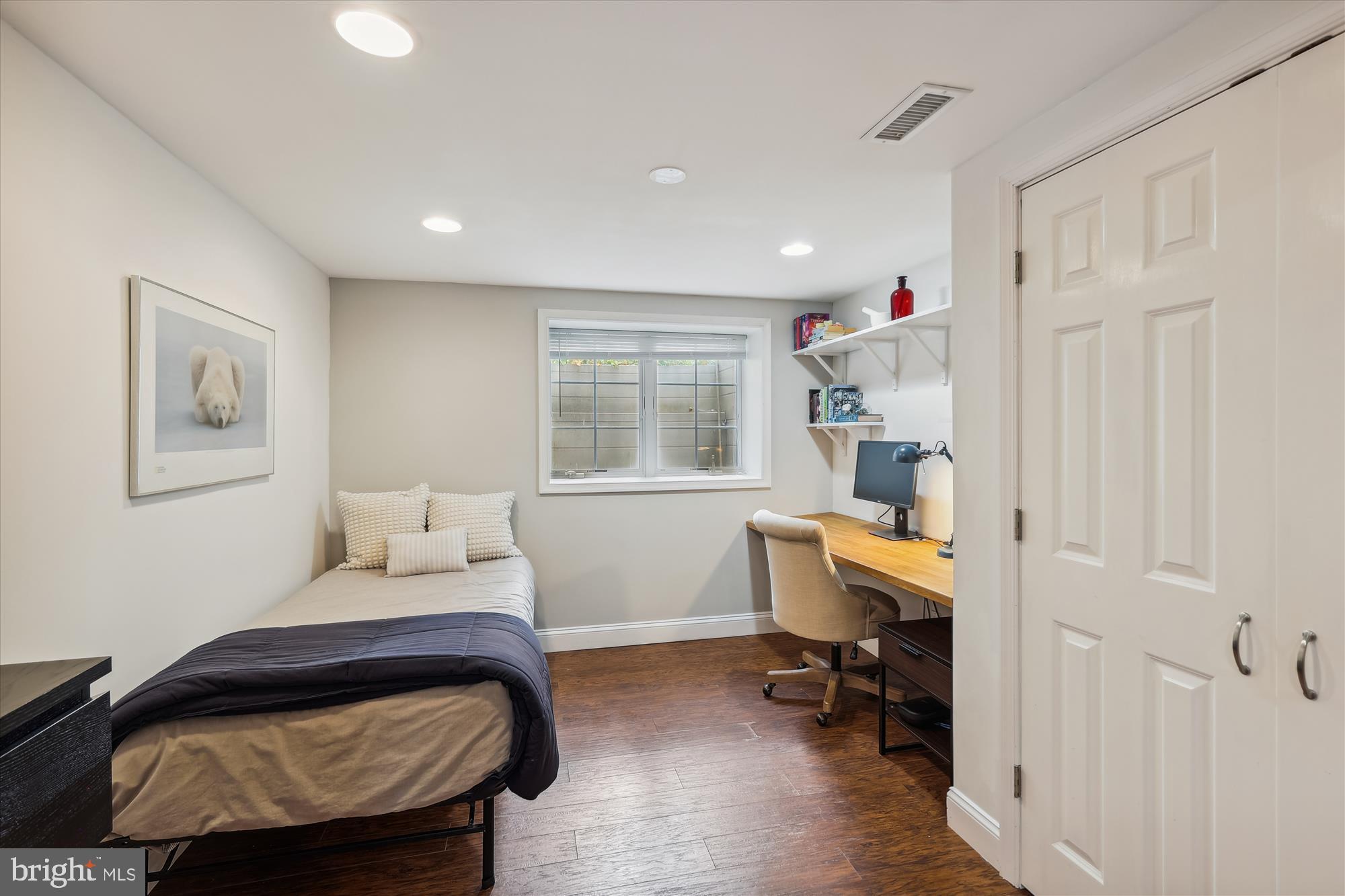 ROCKSHIRE - Residential