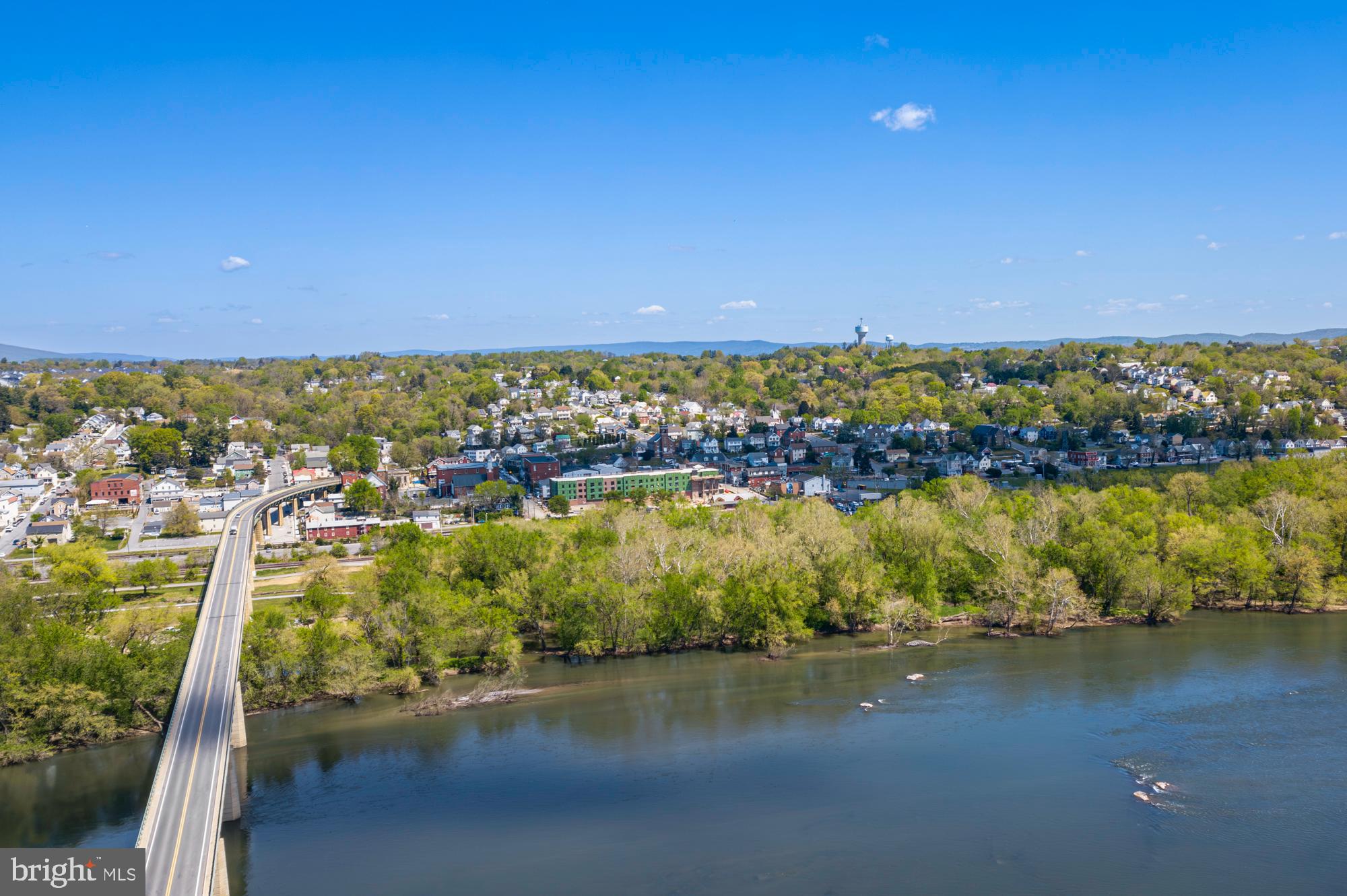 BRUNSWICK - Residential