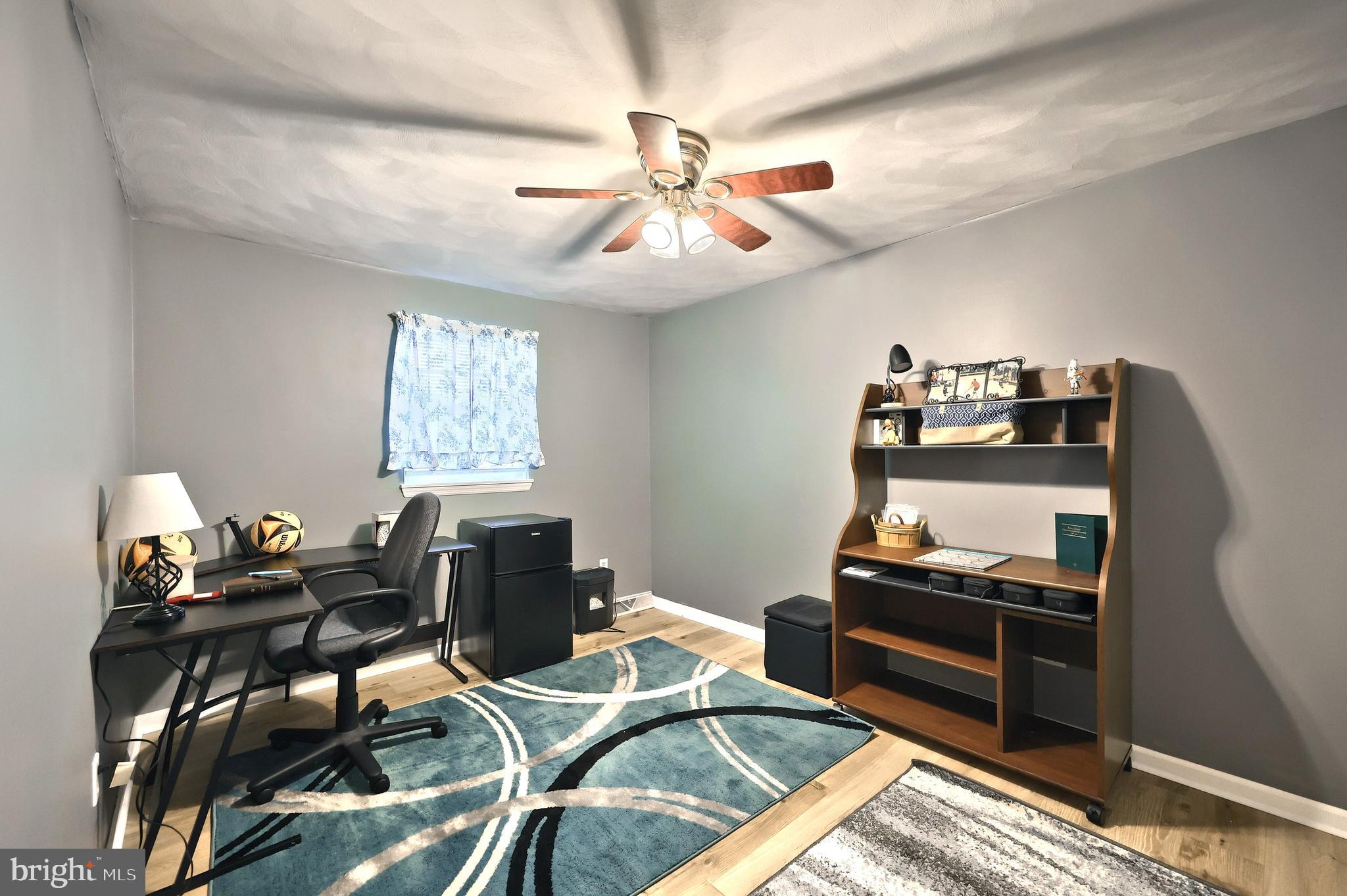 WESTLYN CONDOS - Residential