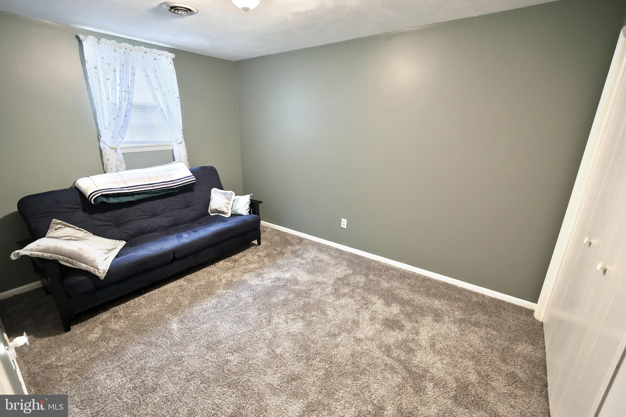 WESTLYN CONDOS - Residential