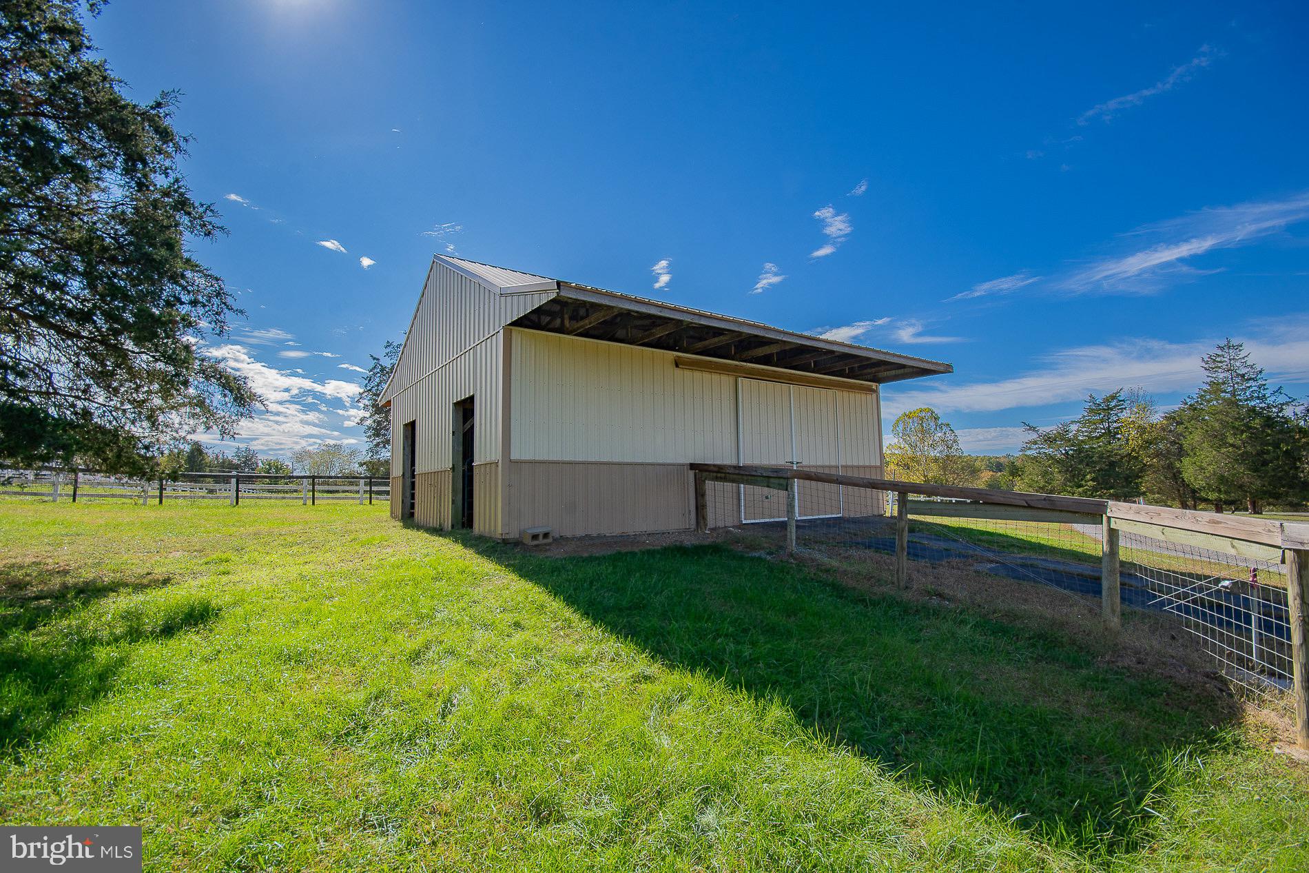 GREYSTONE ON THE OPEQUON - Residential