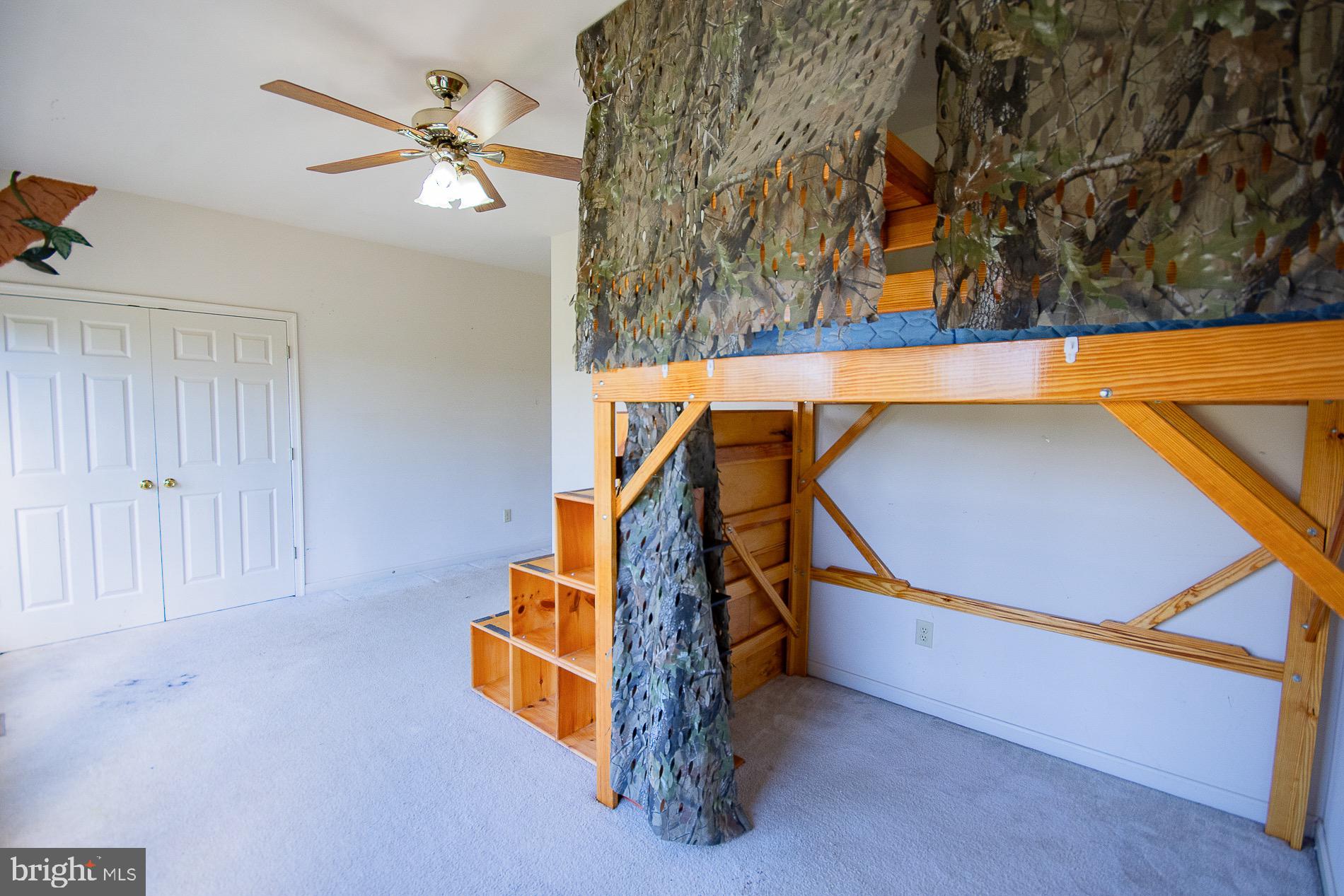 GREYSTONE ON THE OPEQUON - Residential