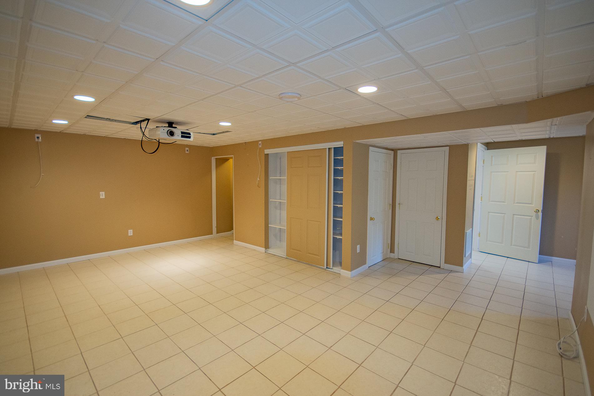 GREYSTONE ON THE OPEQUON - Residential