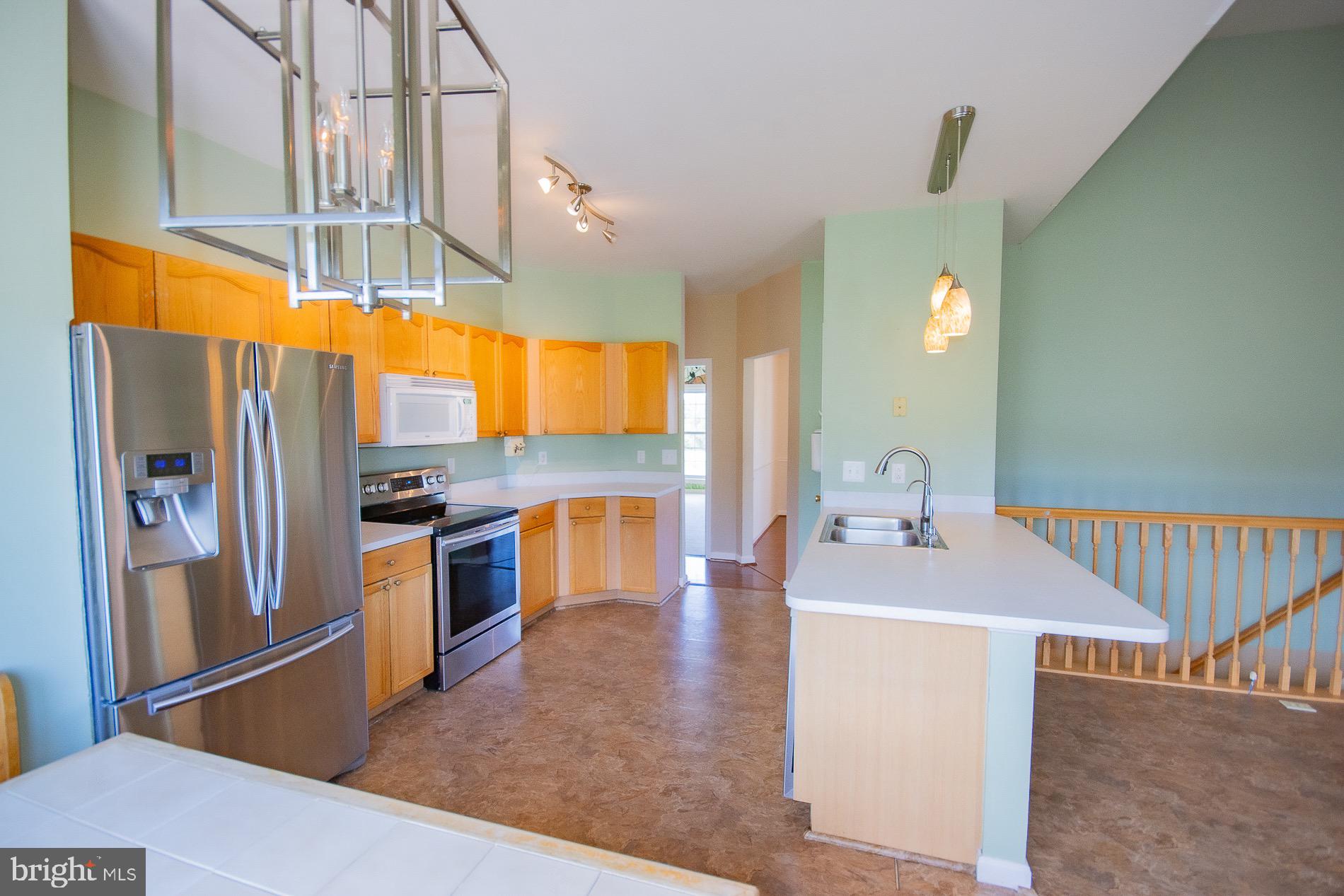 GREYSTONE ON THE OPEQUON - Residential